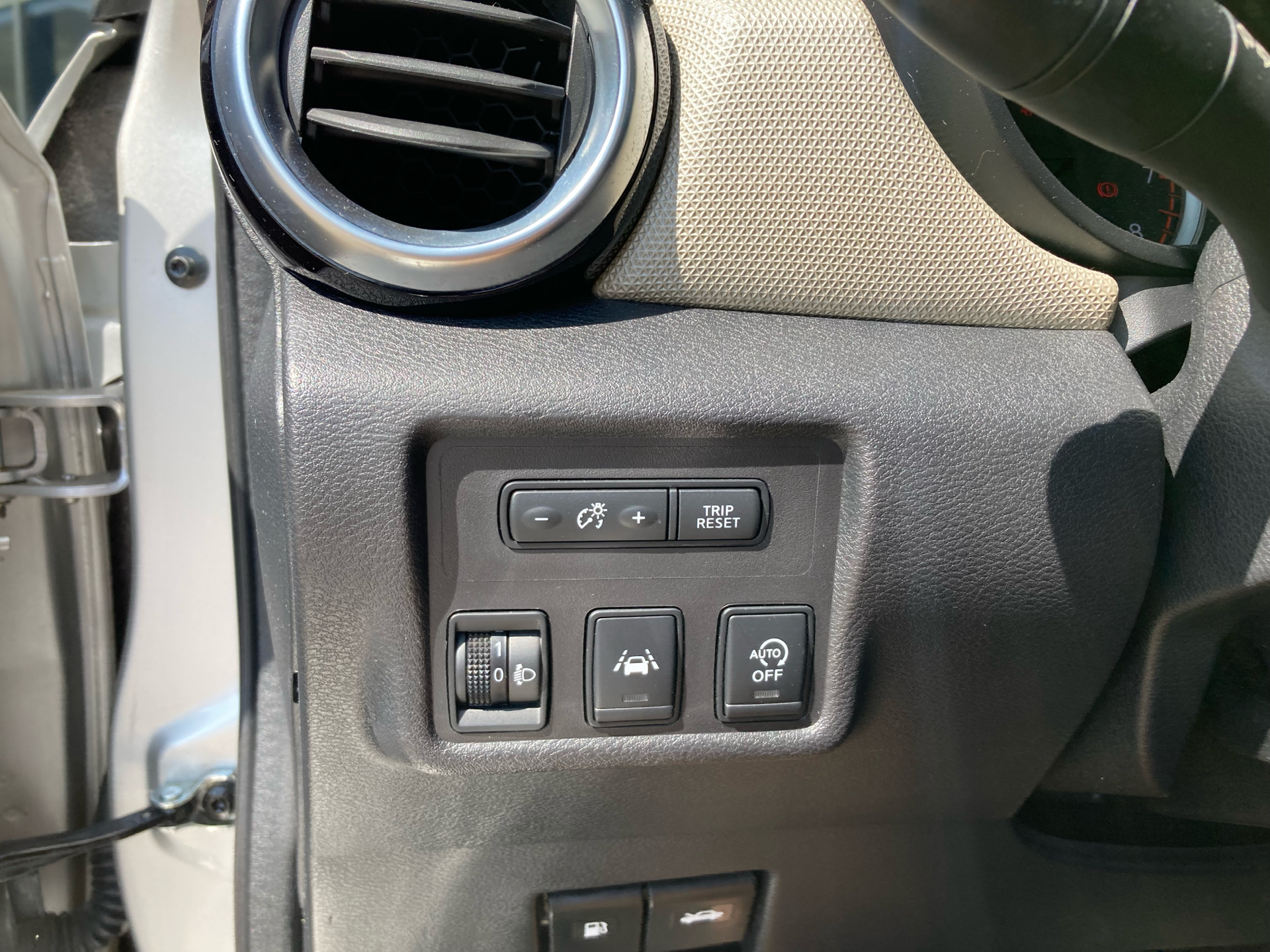 Billede af Nissan Micra 0,9 IG-T Acenta Start/Stop 90HK 5d