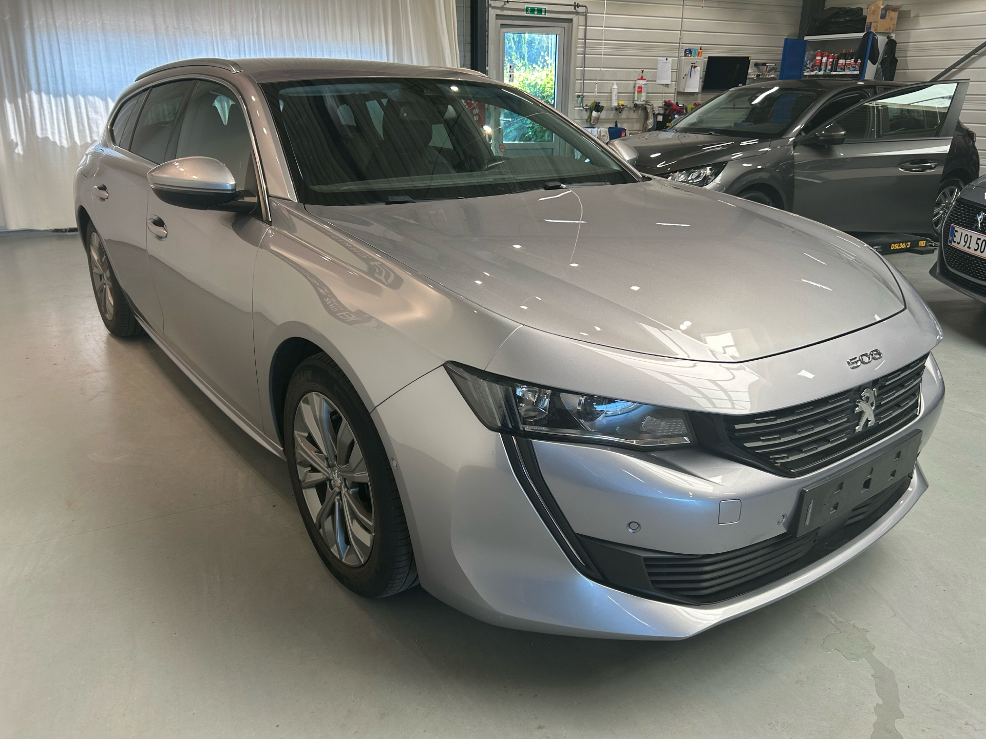 Billede af Peugeot 508 SW 1,5 BlueHDi Limited Pack EAT8 start/stop 130HK Stc 8g Aut.