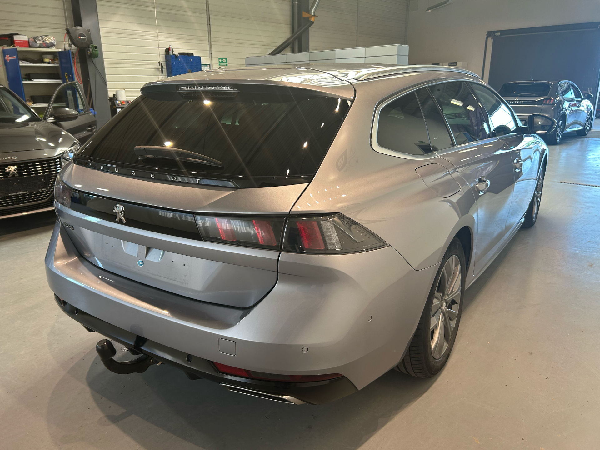 Billede af Peugeot 508 SW 1,5 BlueHDi Limited Pack EAT8 start/stop 130HK Stc 8g Aut.