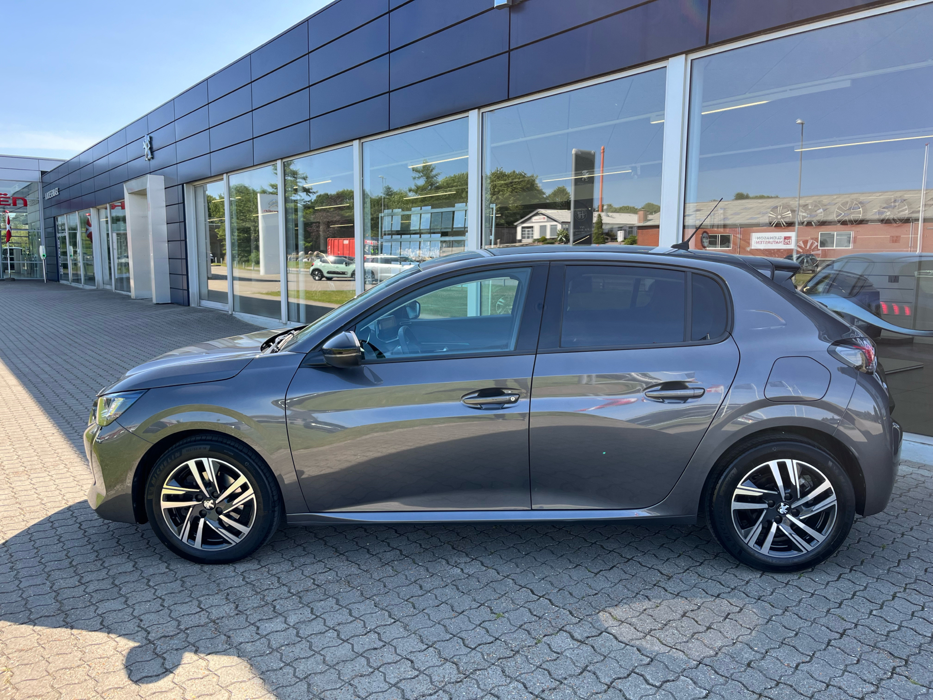 Billede af Peugeot 208 1,2 PureTech Vision Sport 100HK 5d 6g