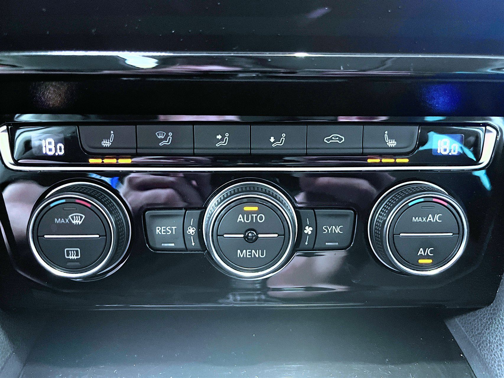 Billede af VW Passat Variant 1,4 TSI  Plugin-hybrid GTE Plus DSG 218HK Stc 6g Aut.