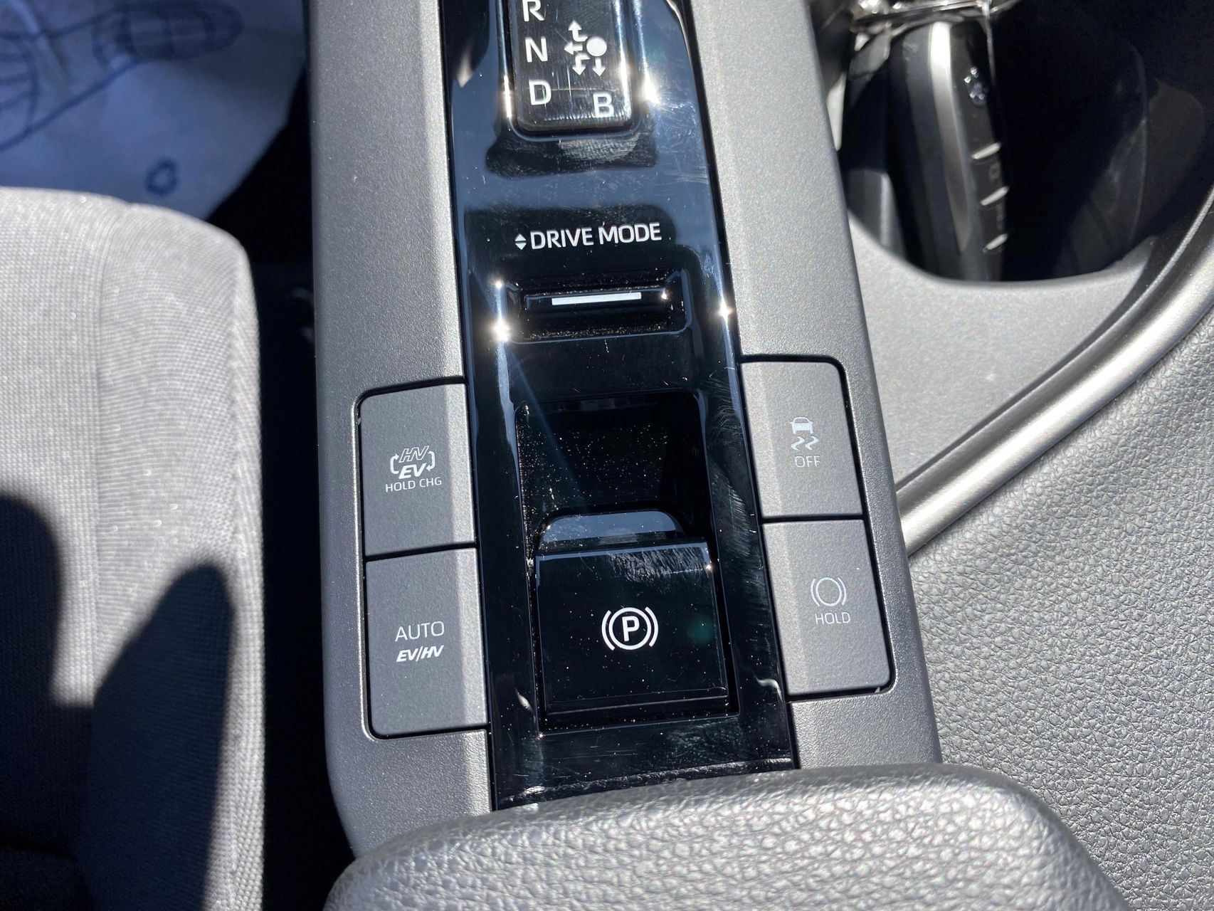 Billede af Toyota C-HR 2,0 Plugin-hybrid Style Smart E-CVT 223HK 5d Trinl. Gear