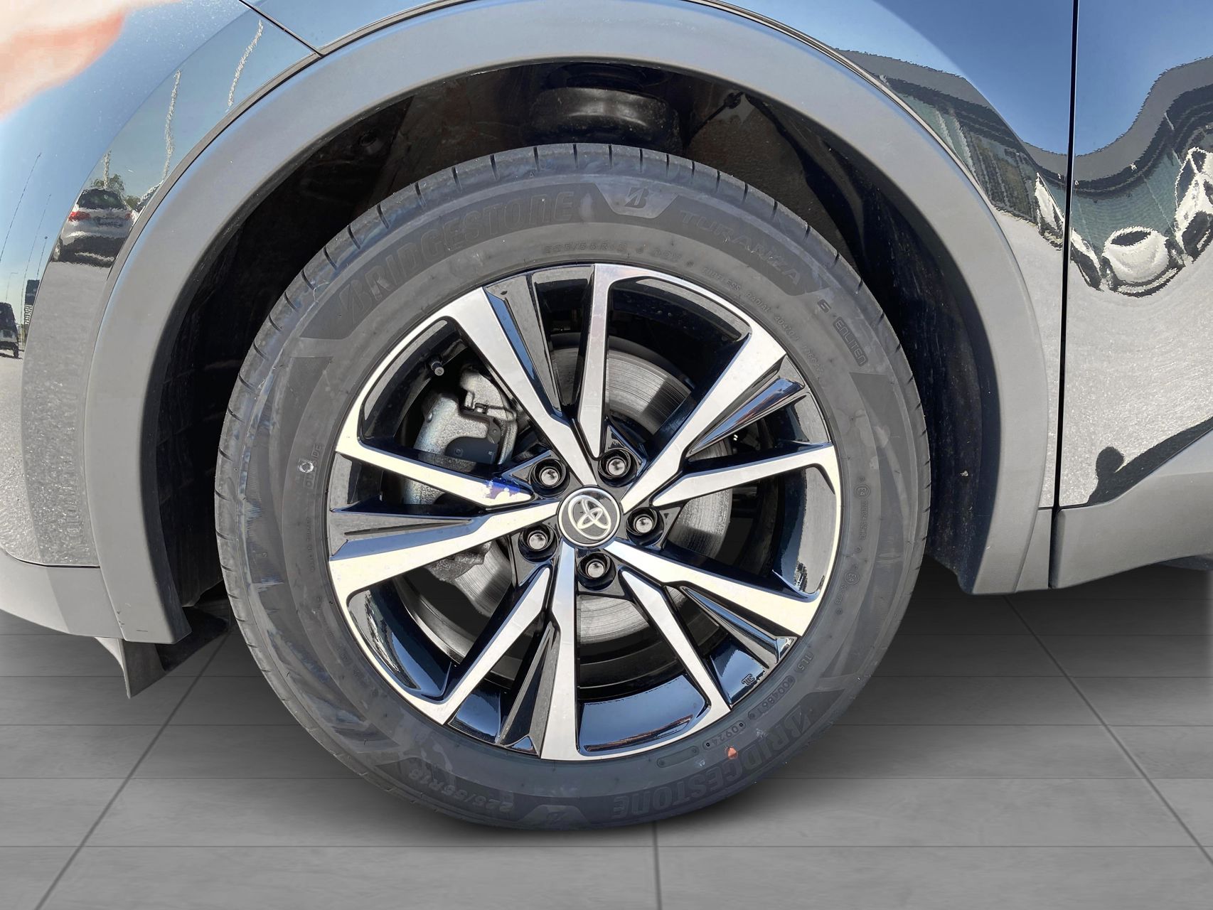 Billede af Toyota C-HR 2,0 Plugin-hybrid Style Smart E-CVT 223HK 5d Trinl. Gear