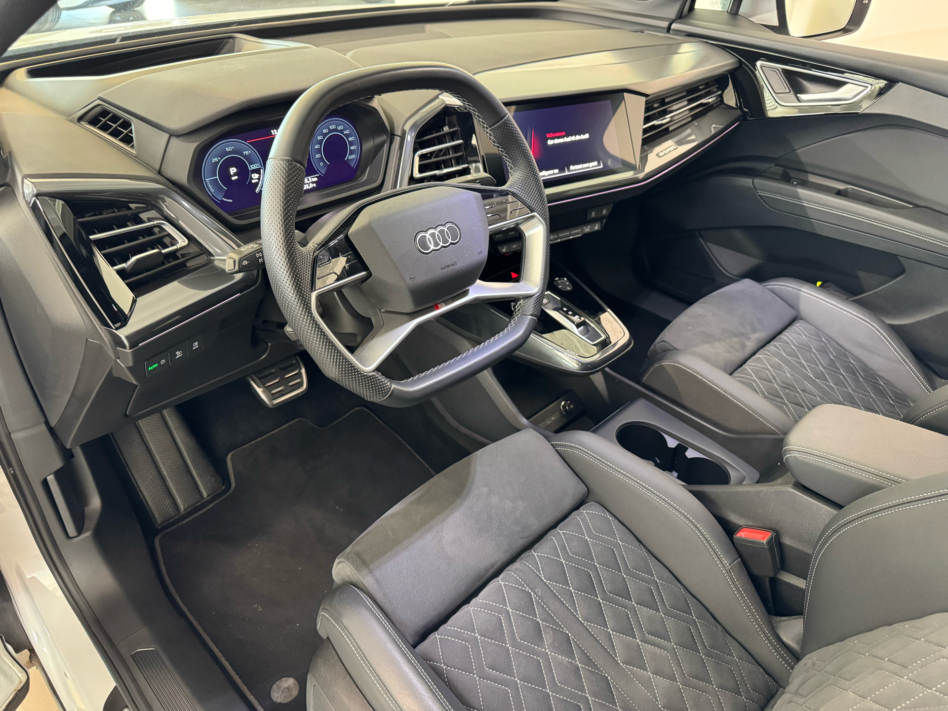Billede af Audi Q4 Sportback 40 E-tron S Line 204HK 5d Aut.