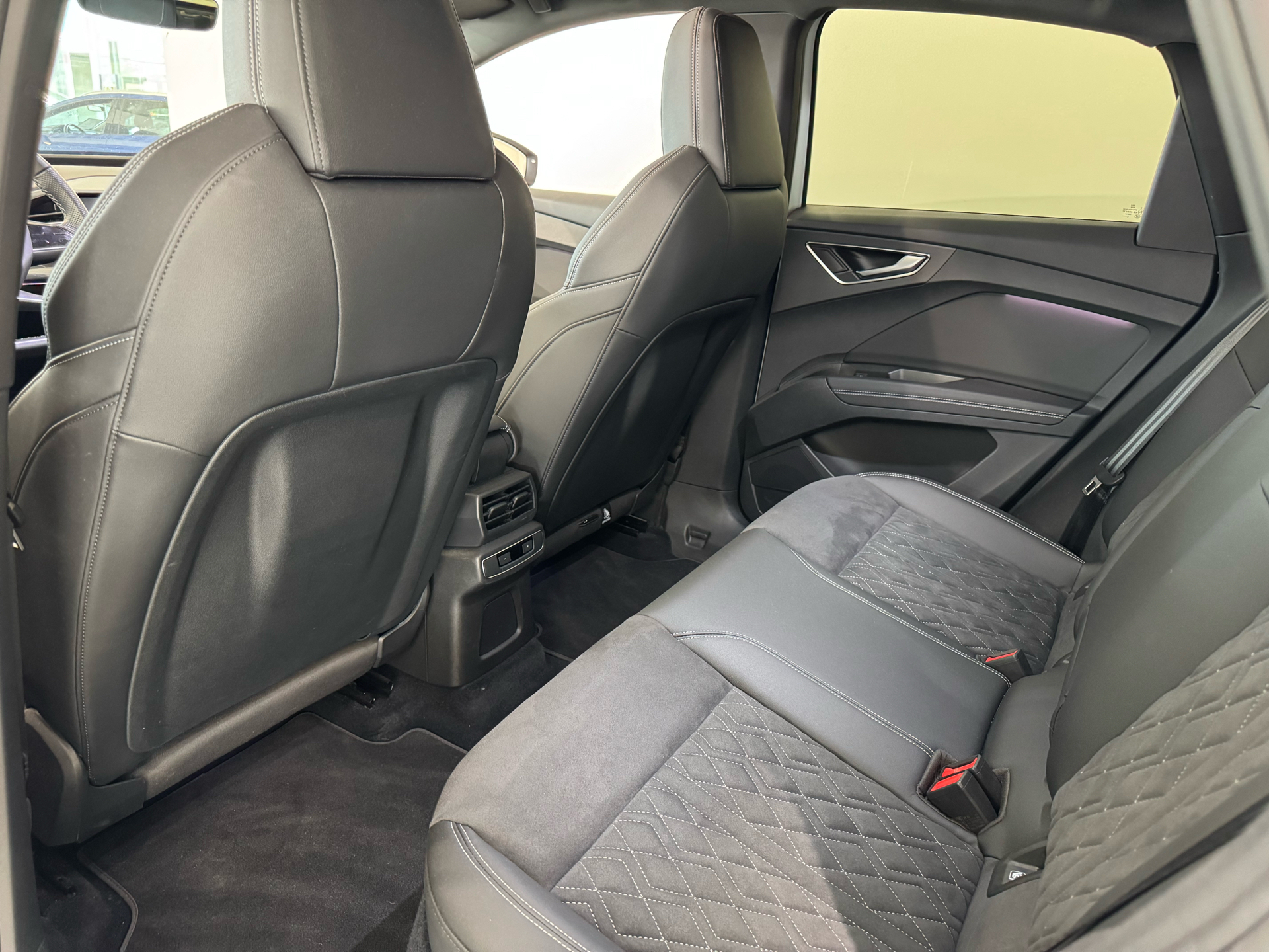 Billede af Audi Q4 Sportback 40 E-tron S Line 204HK 5d Aut.