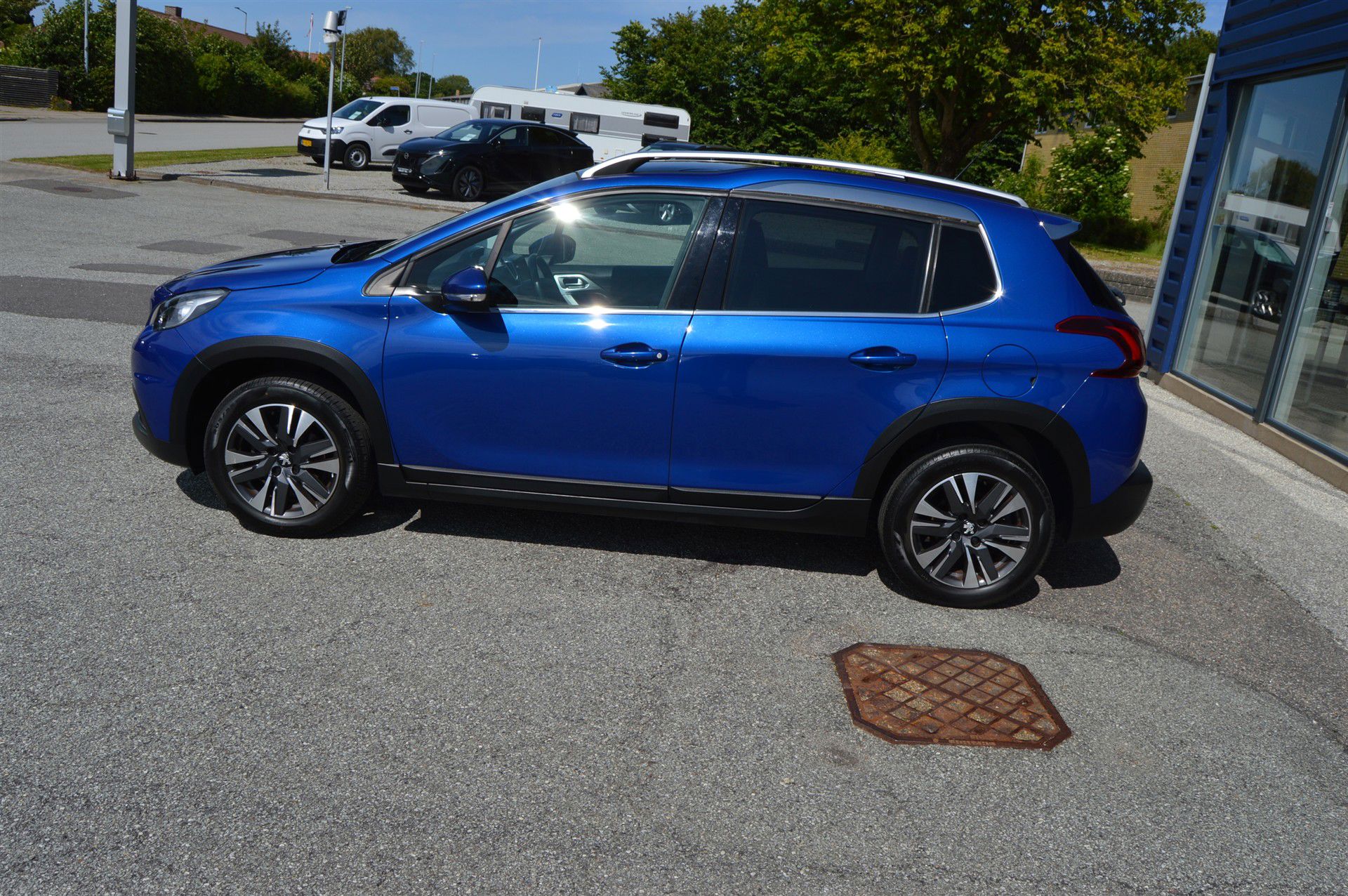 Billede af Peugeot 2008 1,5 BlueHDi Prestige Sky 100HK 5d