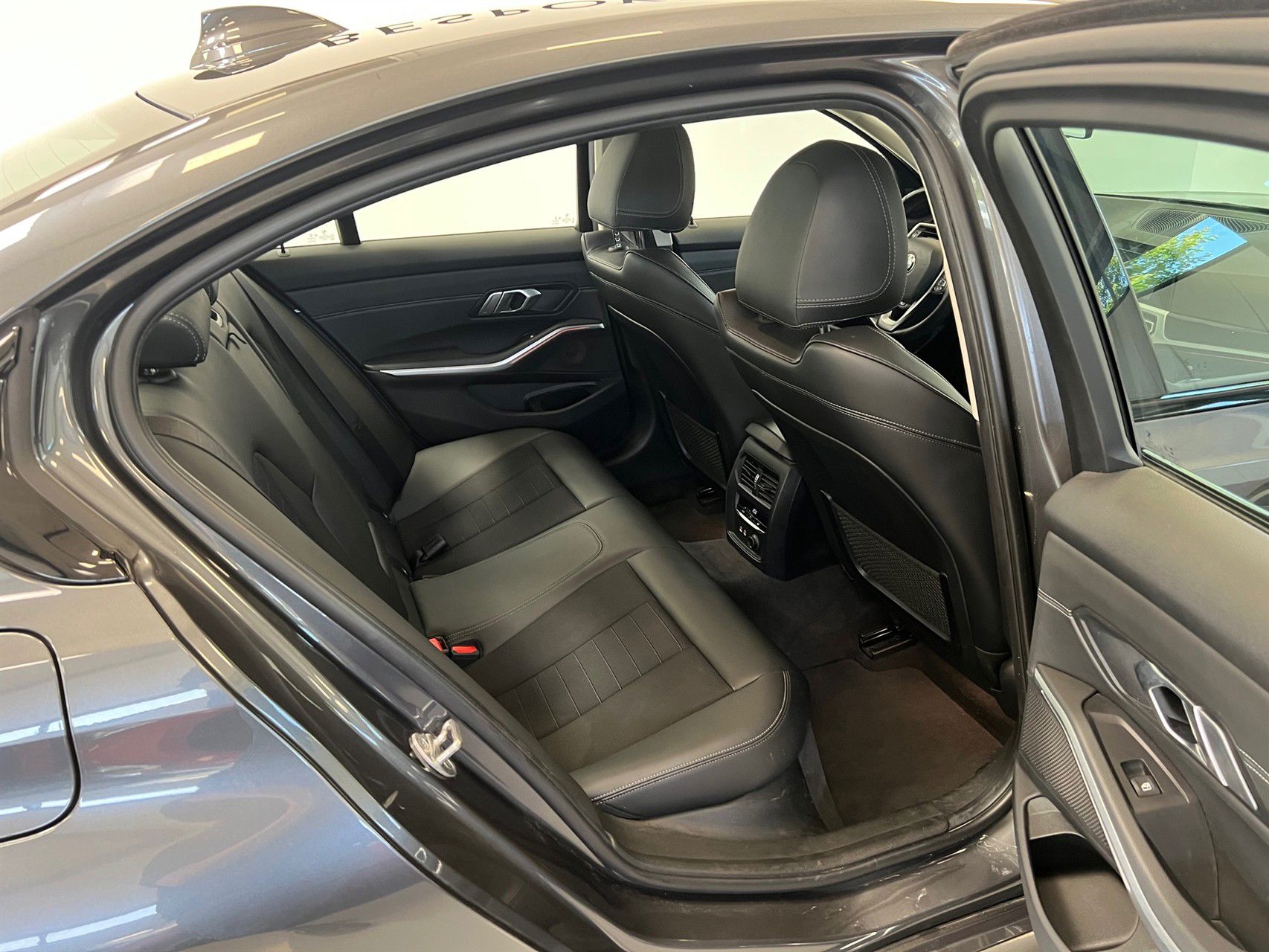 Billede af BMW 330i 2,0 Sport Line 258HK 8g Aut.