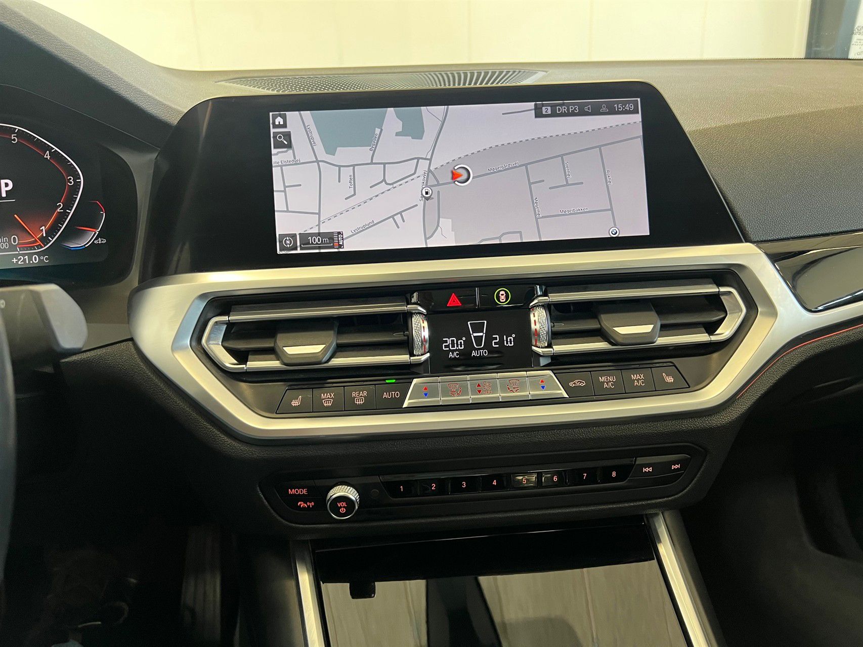 Billede af BMW 330i 2,0 Sport Line 258HK 8g Aut.