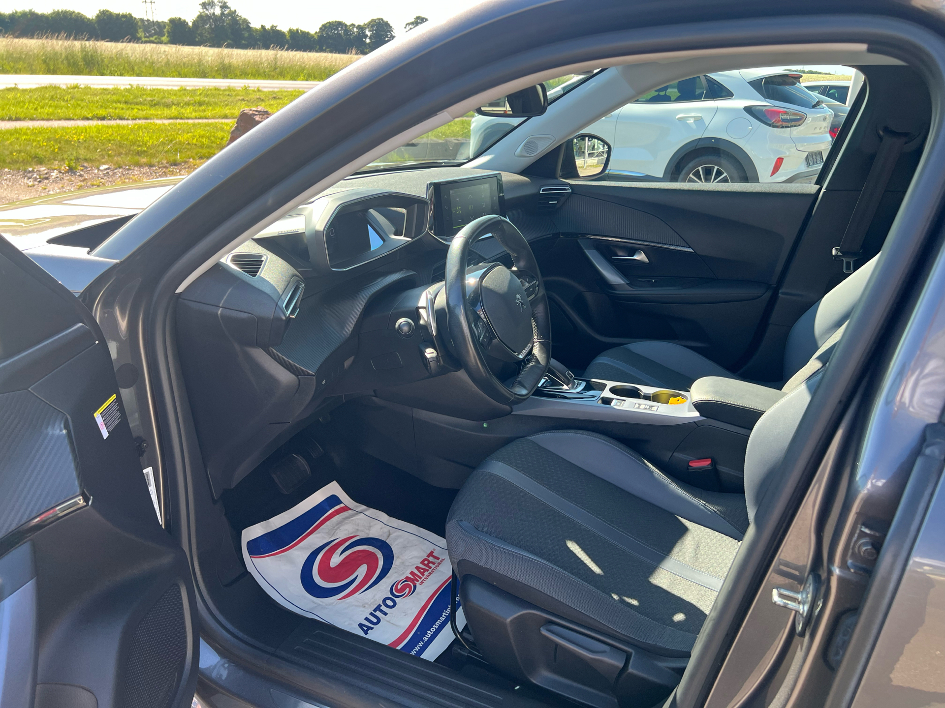 Billede af Peugeot 2008 1,5 BlueHDi Allure Pack EAT8 130HK 5d 8g Aut.