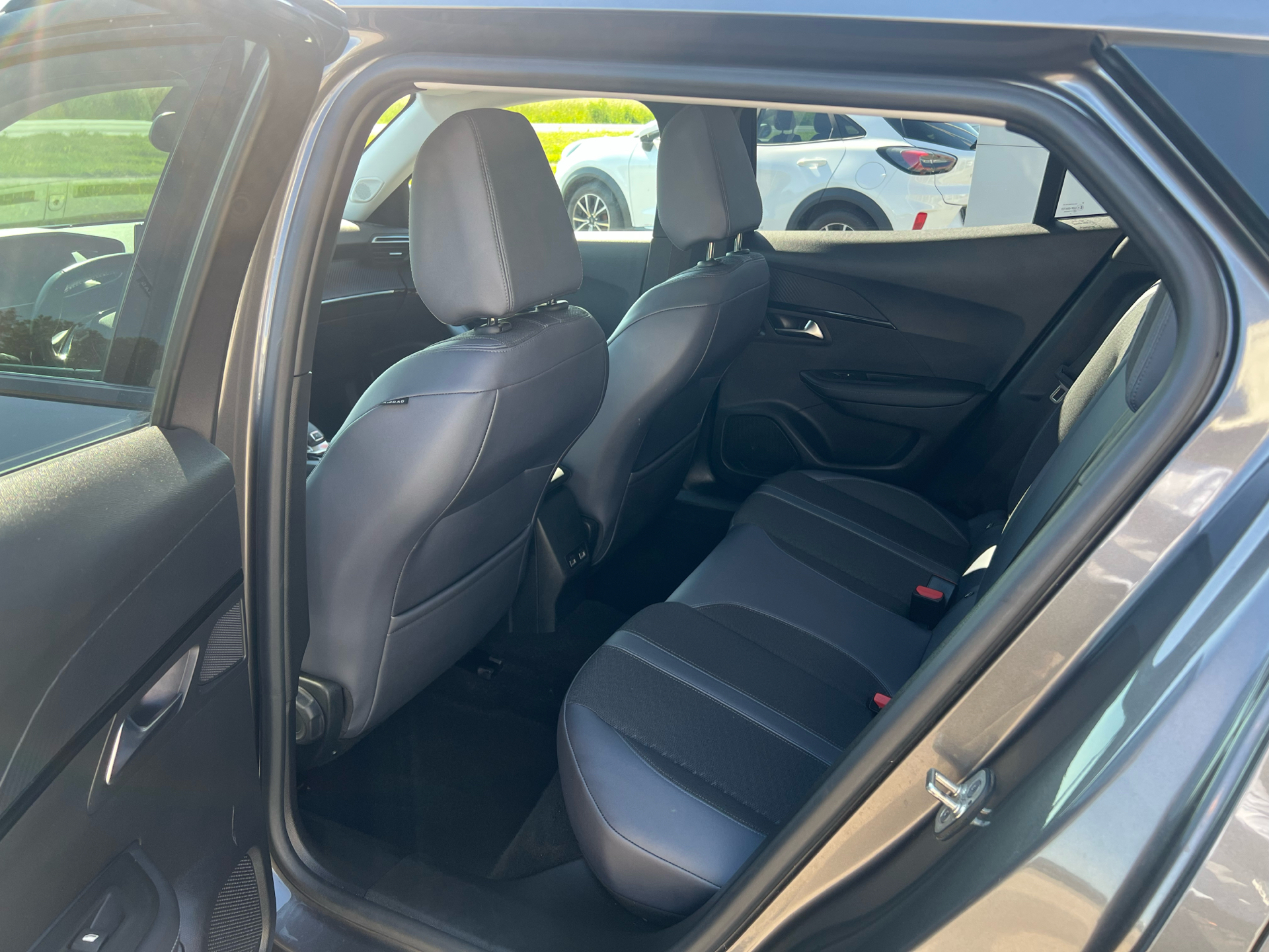 Billede af Peugeot 2008 1,5 BlueHDi Allure Pack EAT8 130HK 5d 8g Aut.