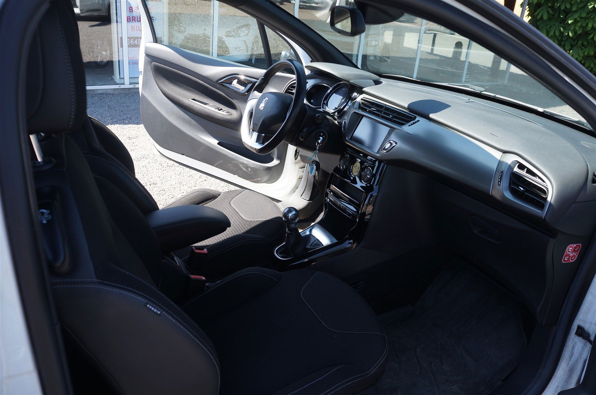 Billede af Citroën DS3 1,6 Blue HDi Style 100HK 3d