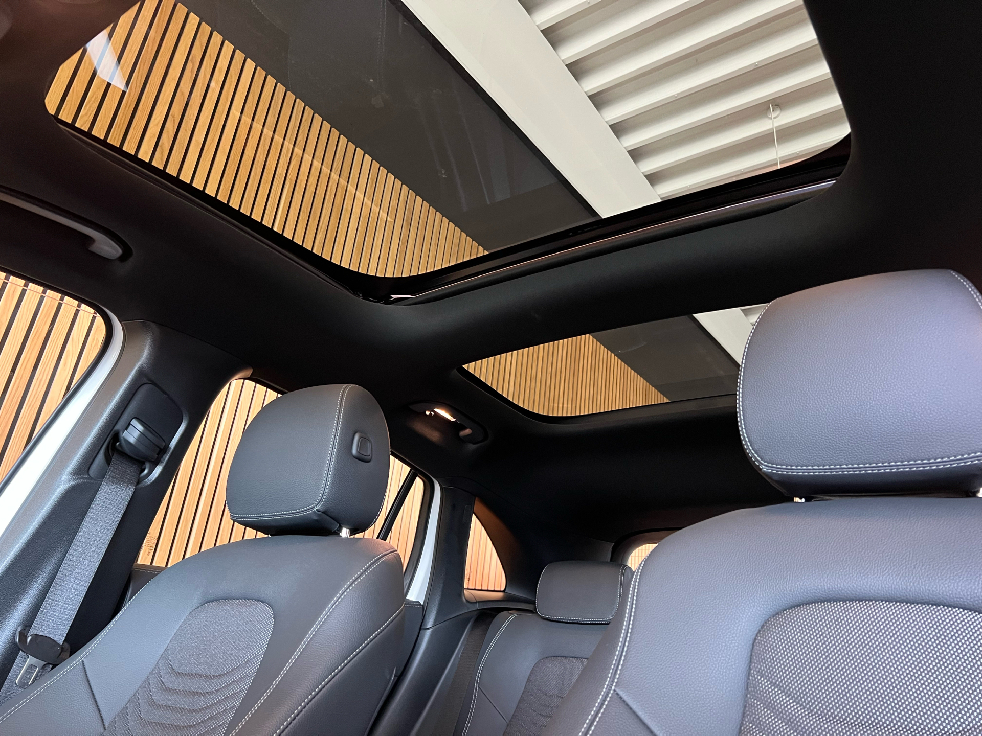 Billede af Mercedes-Benz EQA 250 EL Progressive 190HK 5d Aut.