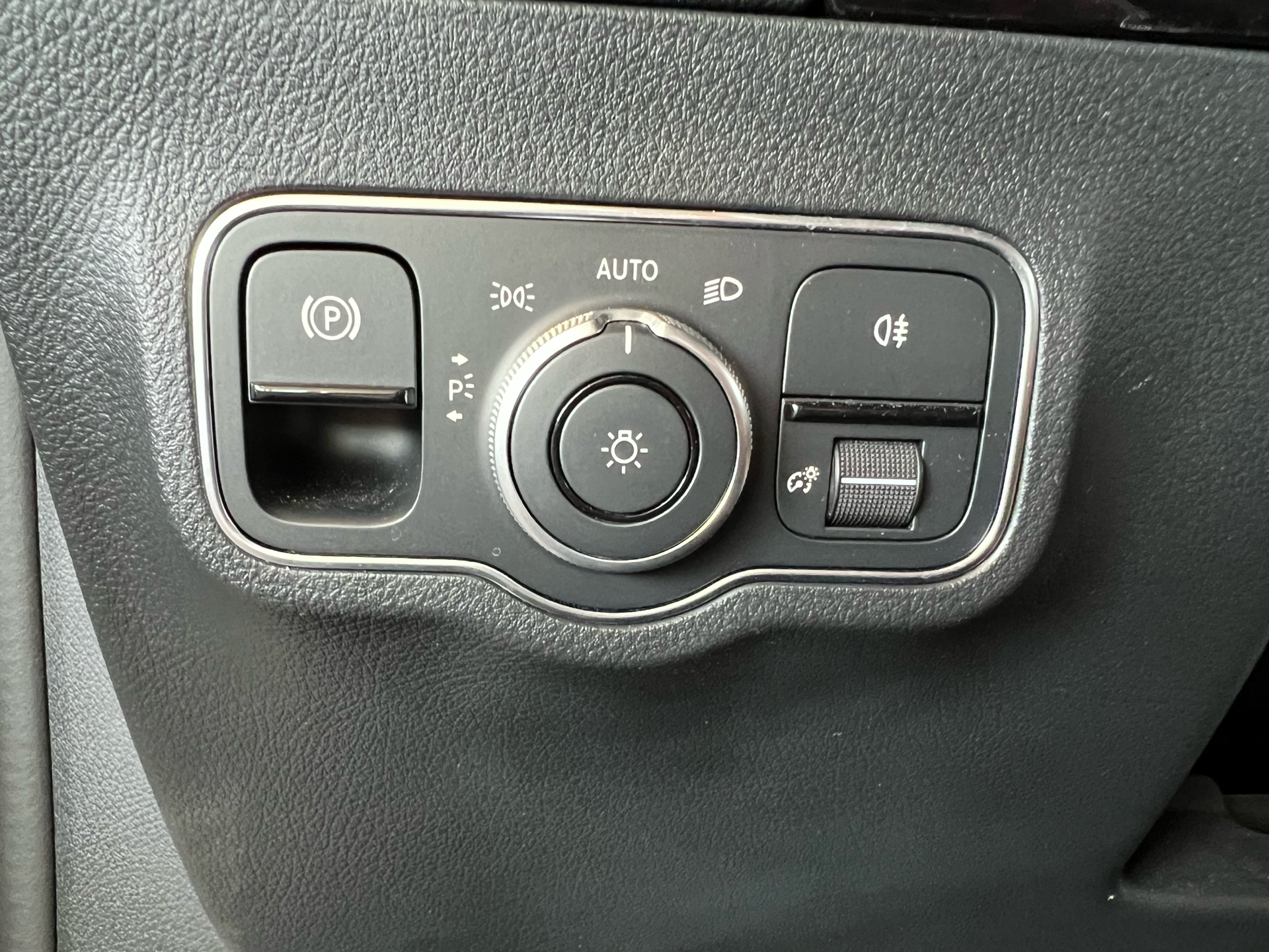 Billede af Mercedes-Benz EQA 250 EL Progressive 190HK 5d Aut.