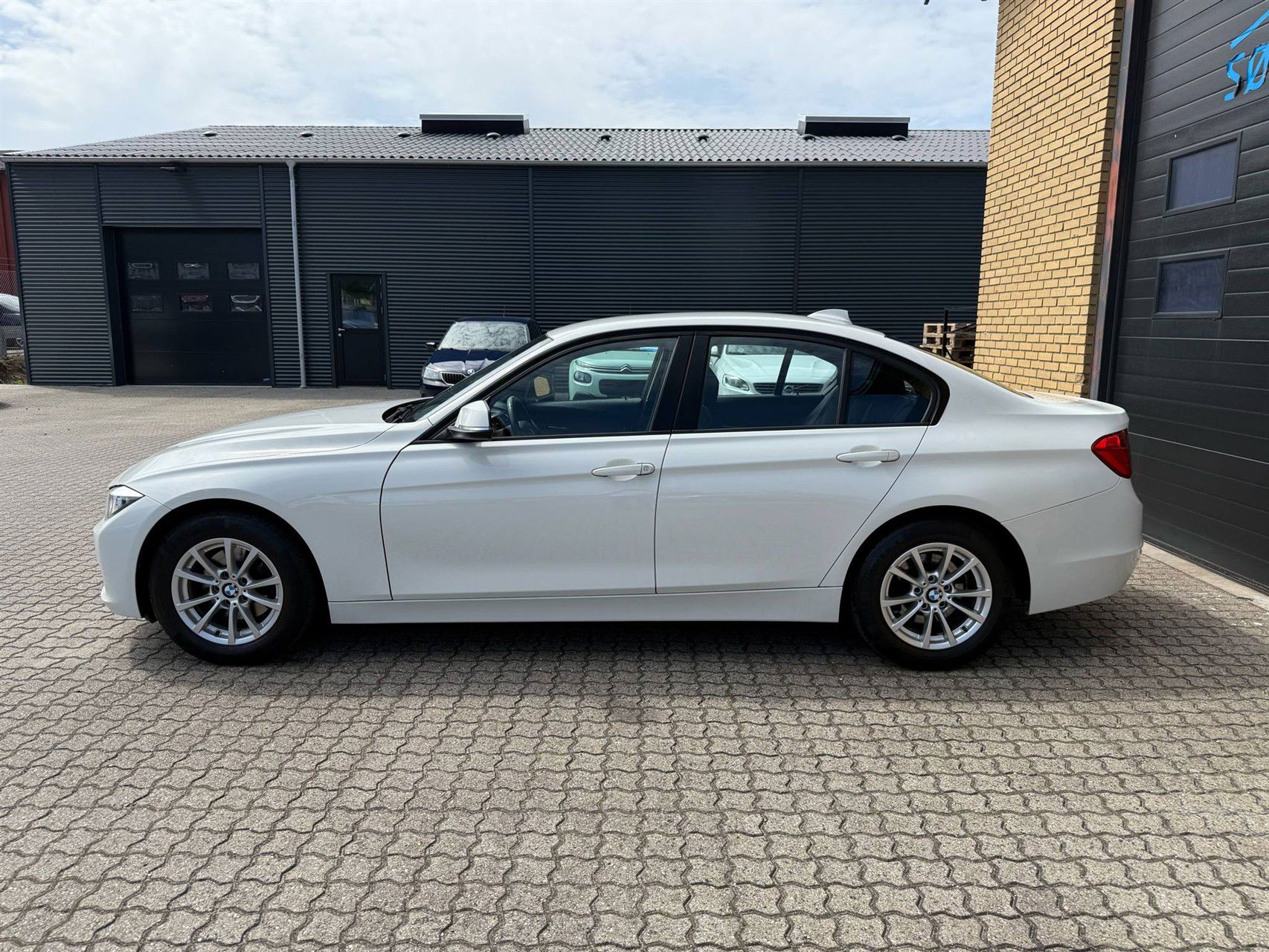 Billede af BMW 320d 2,0 D 184HK 6g