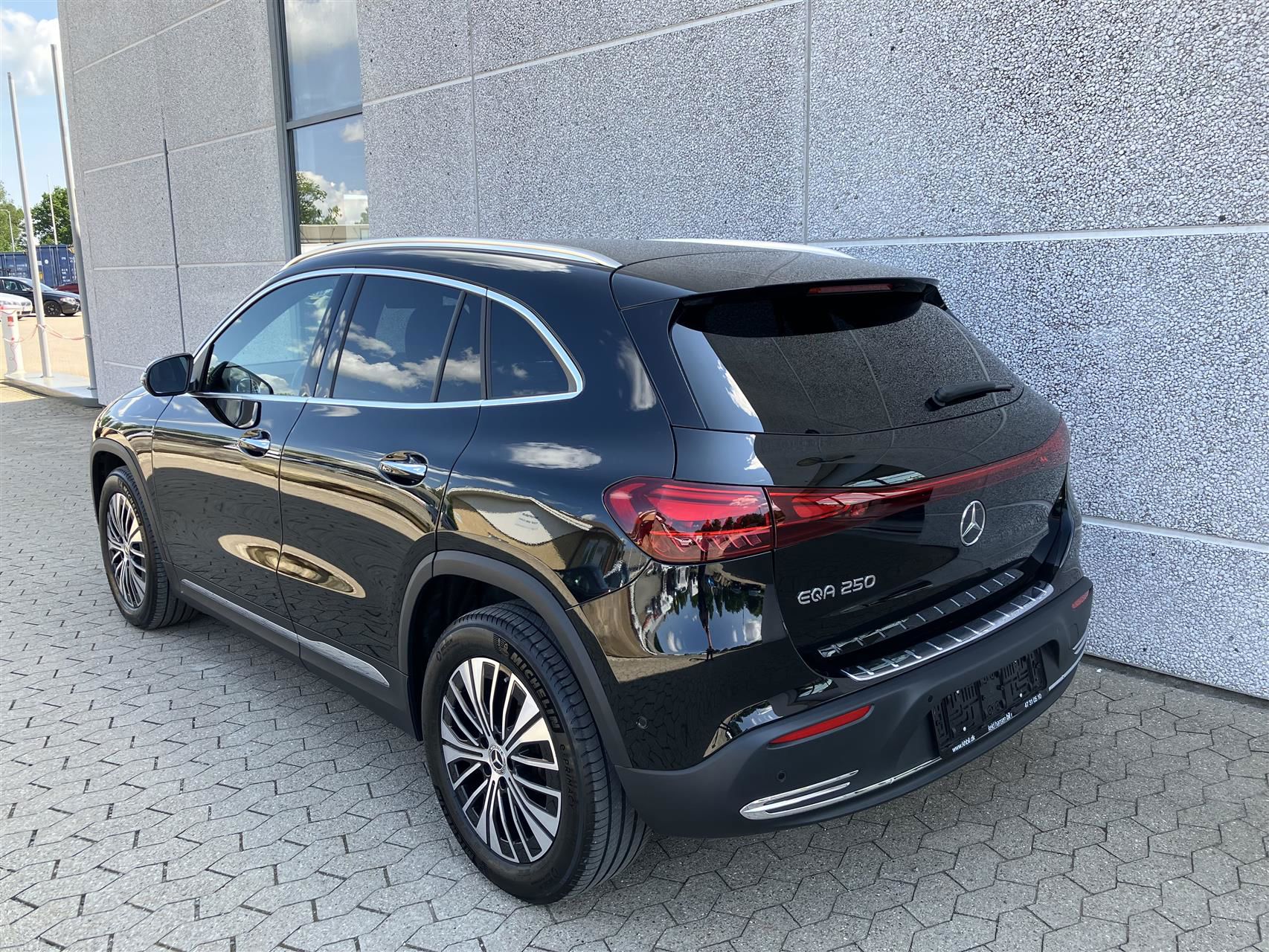 Billede af Mercedes-Benz EQA 250 EL 190HK 5d Aut.