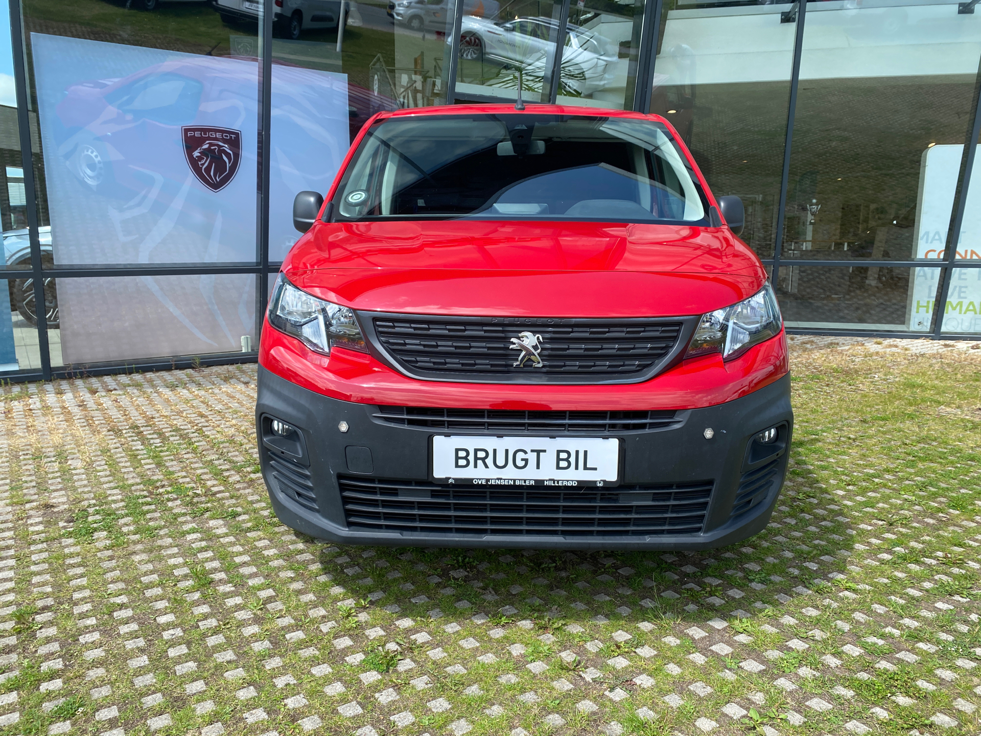 Billede af Peugeot Partner L1 V2 1,5 BlueHDi GRIP EAT8 130HK Van 8g Aut.