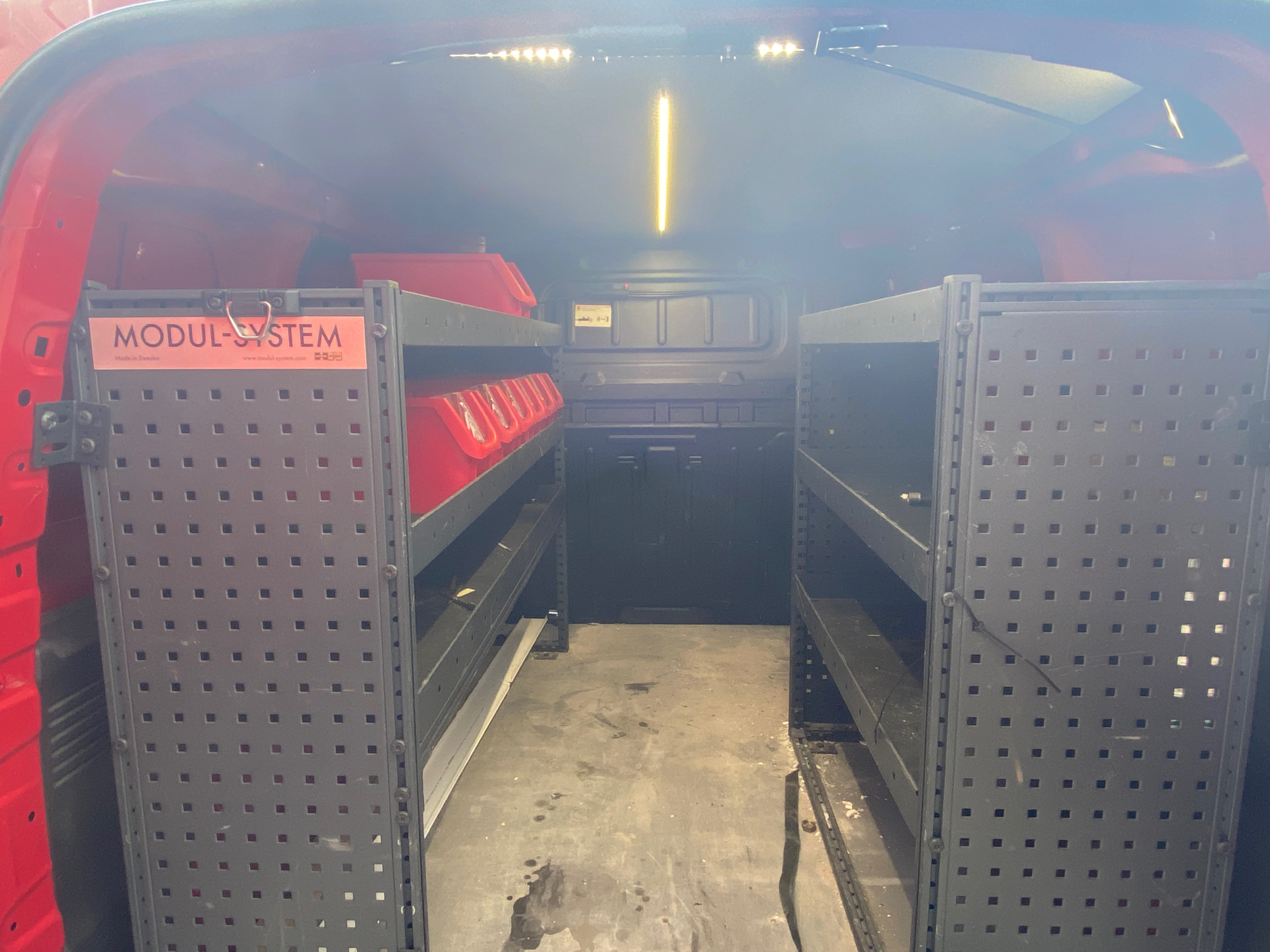 Billede af Peugeot Partner L1 V2 1,5 BlueHDi GRIP EAT8 130HK Van 8g Aut.