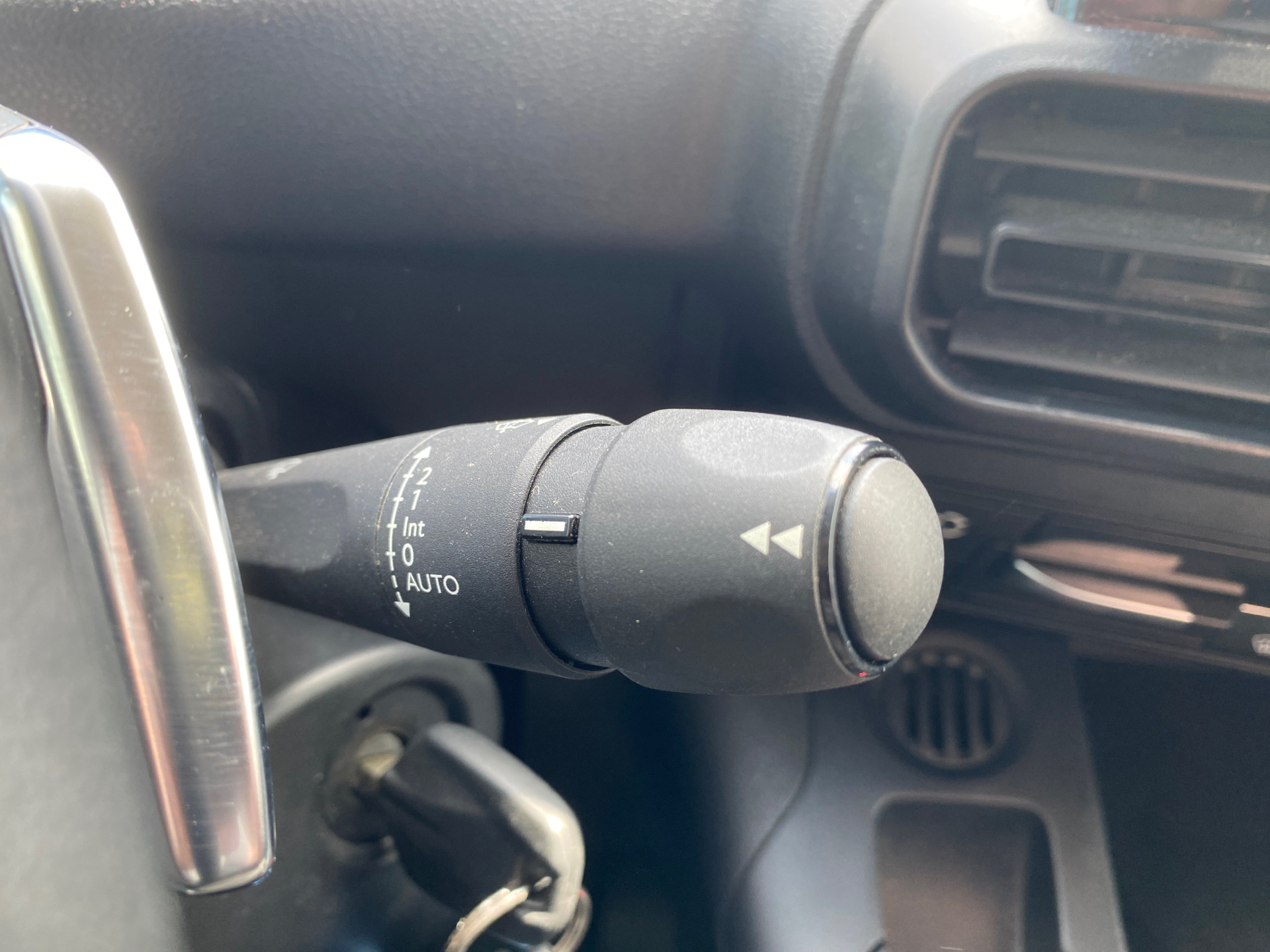 Billede af Peugeot Partner L1 V2 1,5 BlueHDi GRIP EAT8 130HK Van 8g Aut.