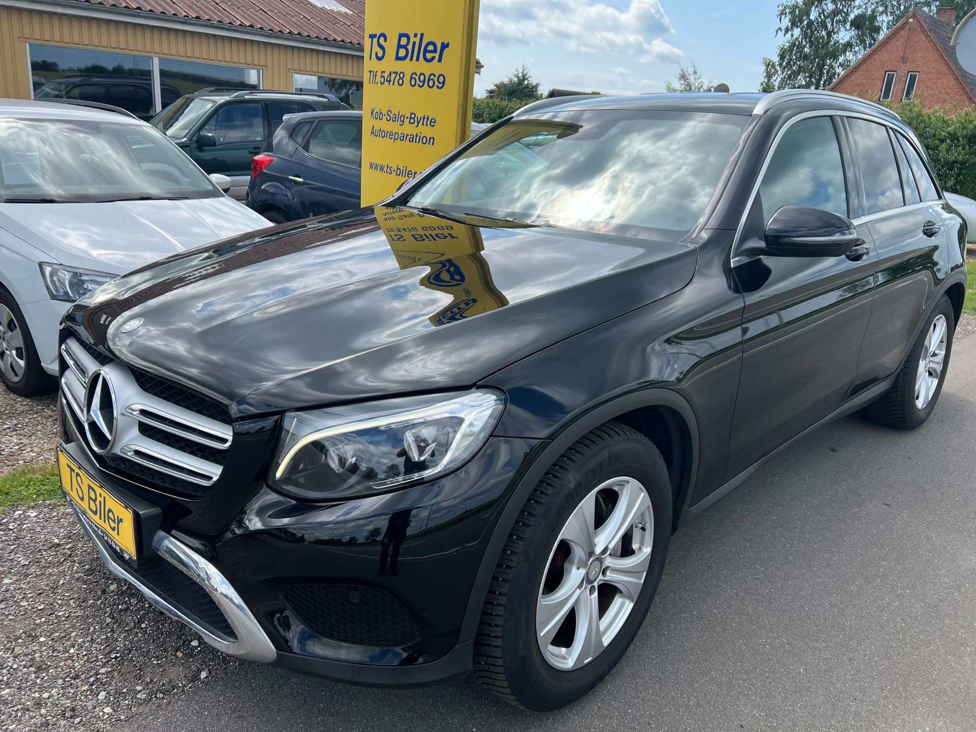 Billede af Mercedes-Benz GLC250 d 2,1 D 4Matic 9G-Tronic 204HK Van 9g Aut.