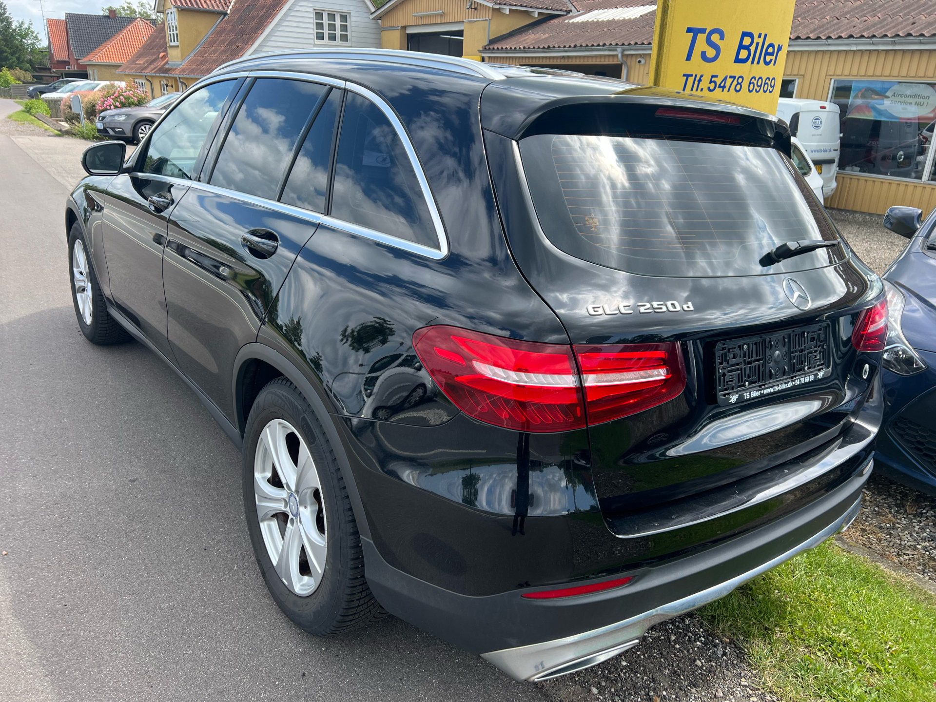 Billede af Mercedes-Benz GLC250 d 2,1 D 4Matic 9G-Tronic 204HK Van 9g Aut.