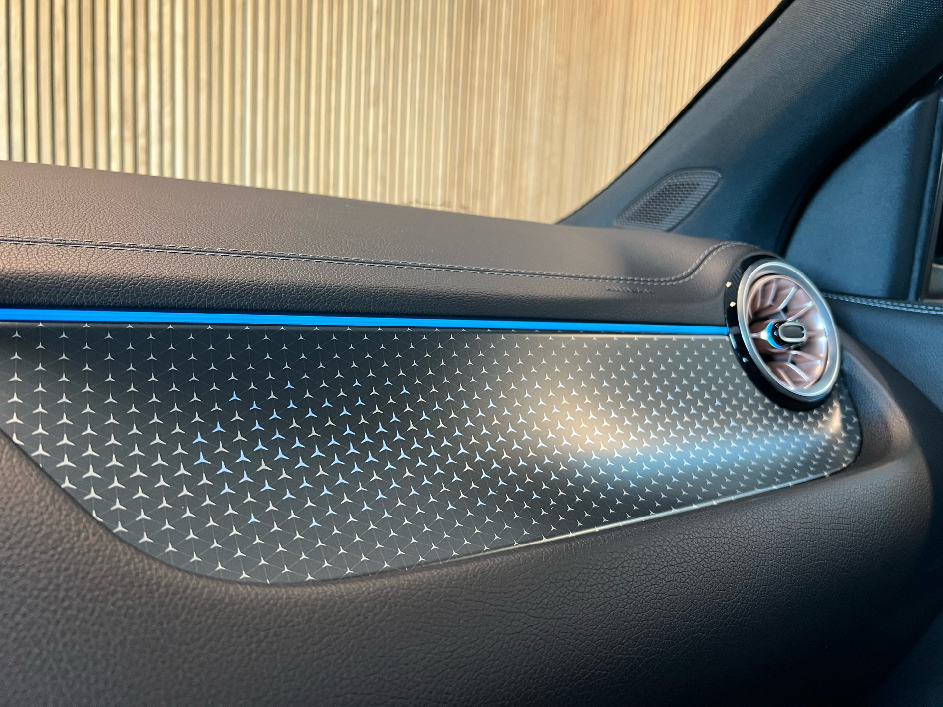 Billede af Mercedes-Benz EQA 250 EL Avantgarde 190HK 5d Aut.