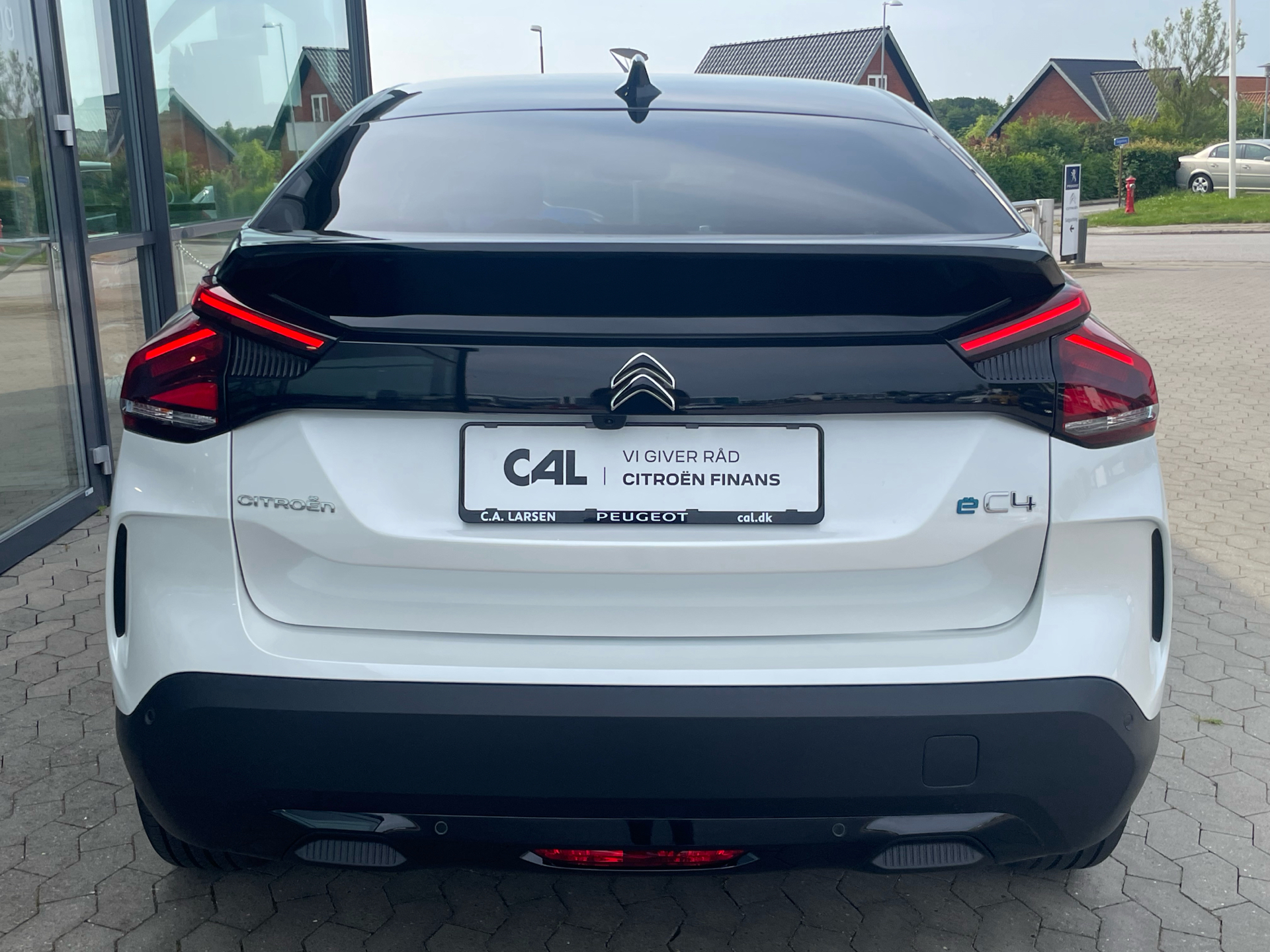 Billede af Citroën e-C4 EL Shine 136HK 5d Aut.
