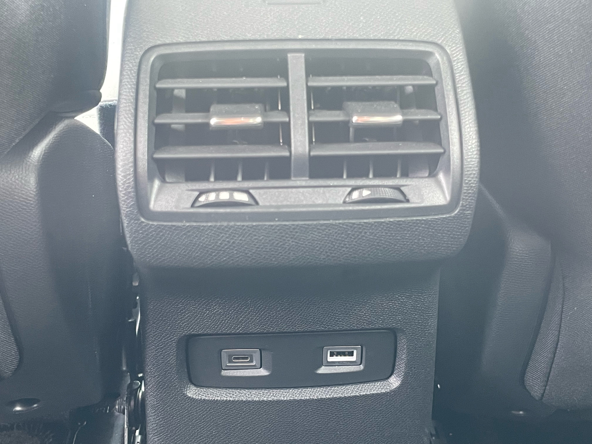 Billede af Citroën e-C4 EL Shine 136HK 5d Aut.