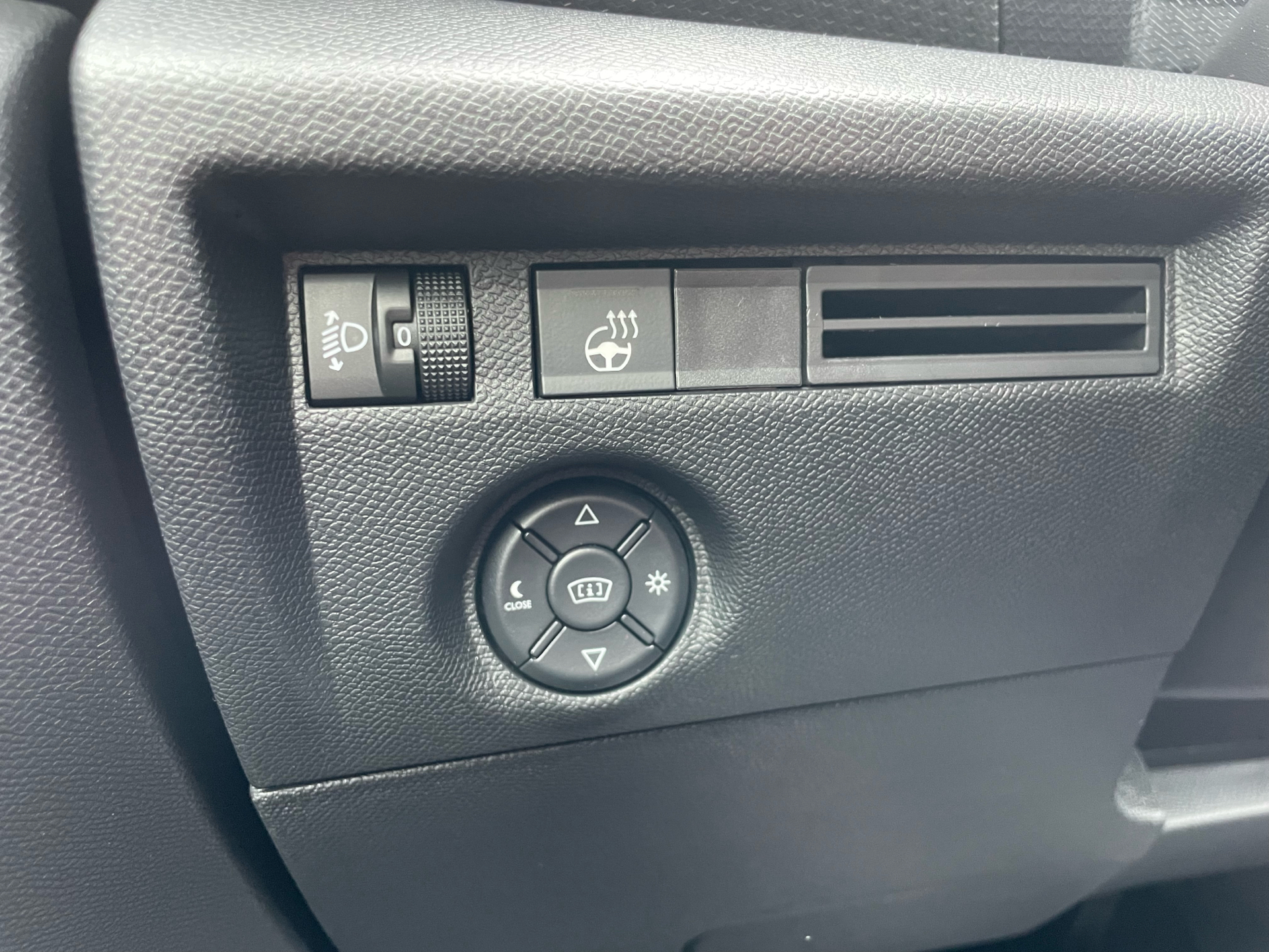 Billede af Citroën e-C4 EL Shine 136HK 5d Aut.