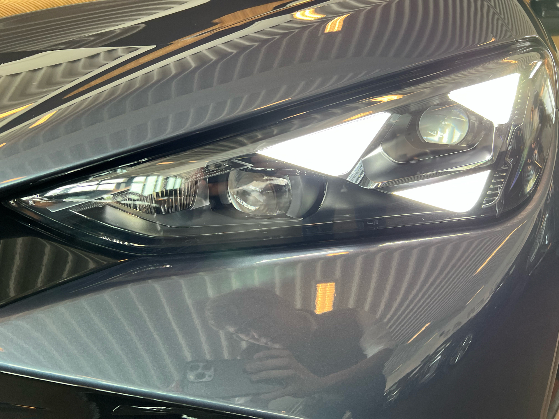 Billede af Cupra Tavascan EL VZ Adrenaline 4X4 340HK 5d Aut.