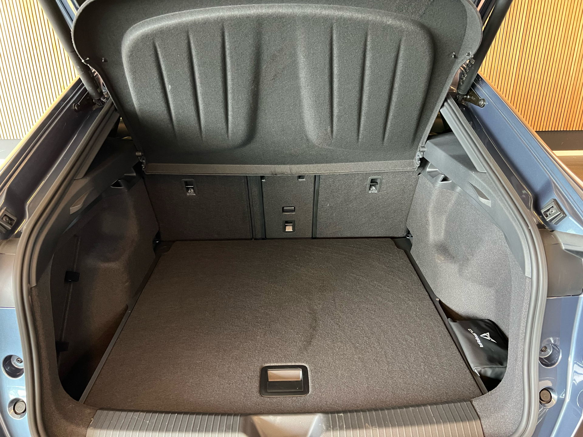 Billede af Cupra Tavascan EL VZ Adrenaline 4X4 340HK 5d Aut.