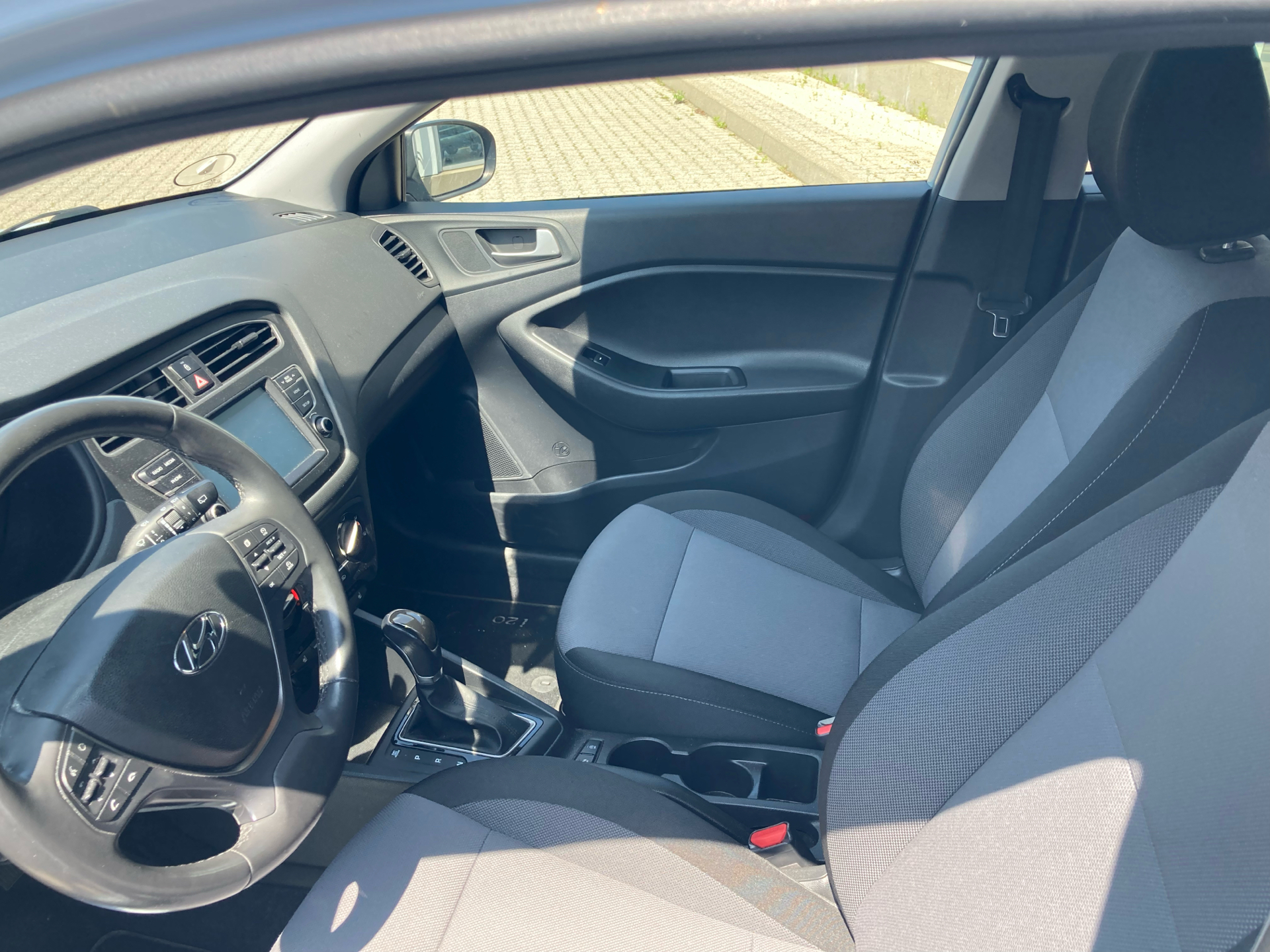 Billede af Hyundai i20 1,0 T-GDI Style DCT 100HK 5d 7g Aut.