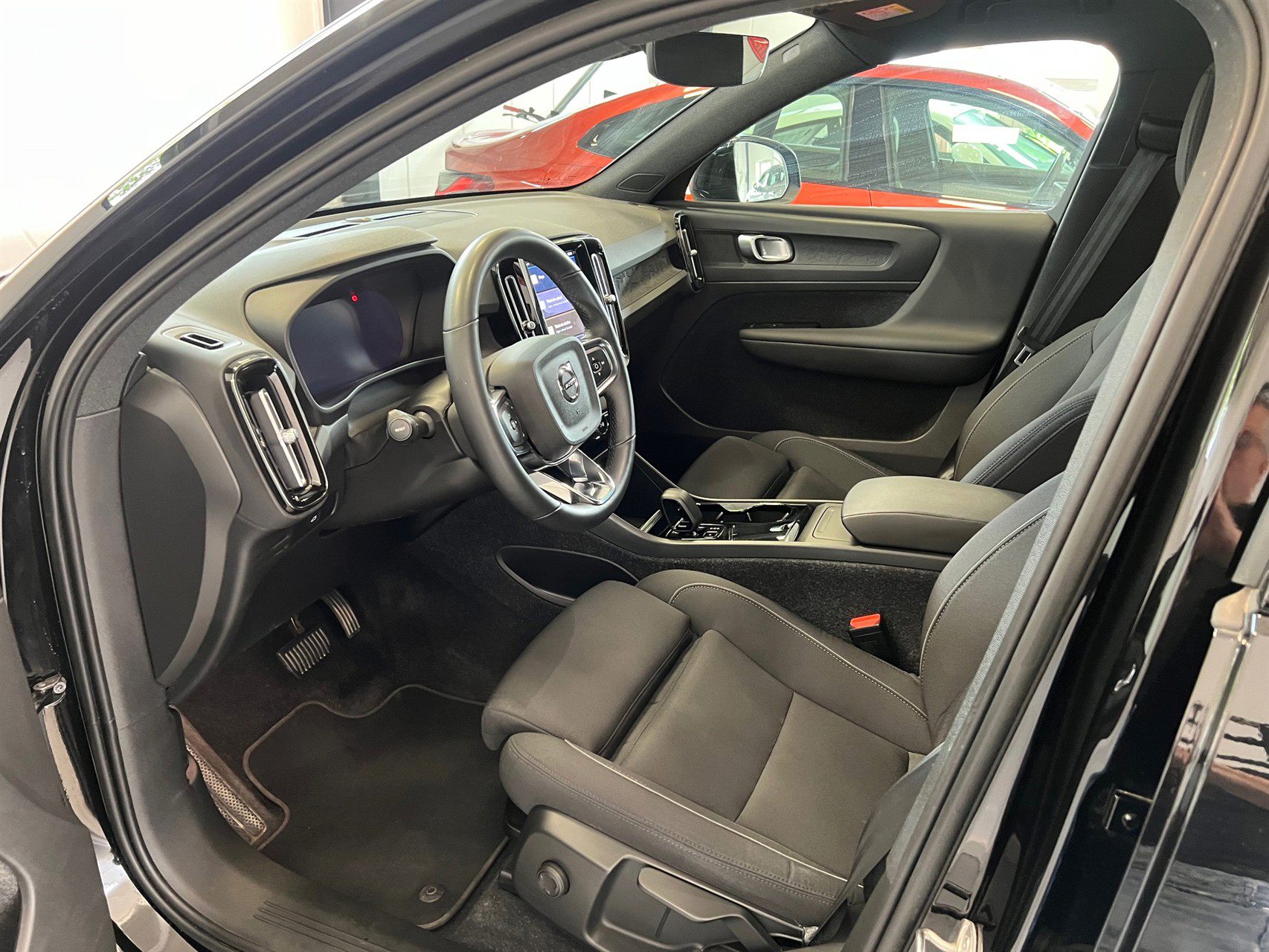 Billede af Volvo XC40 P8 Recharge Twin Plus AWD 408HK 5d Aut.