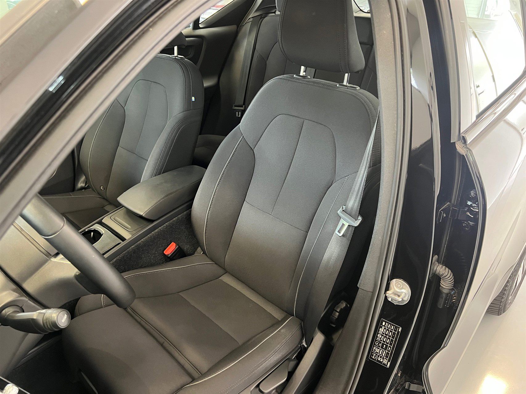 Billede af Volvo XC40 P8 Recharge Twin Plus AWD 408HK 5d Aut.