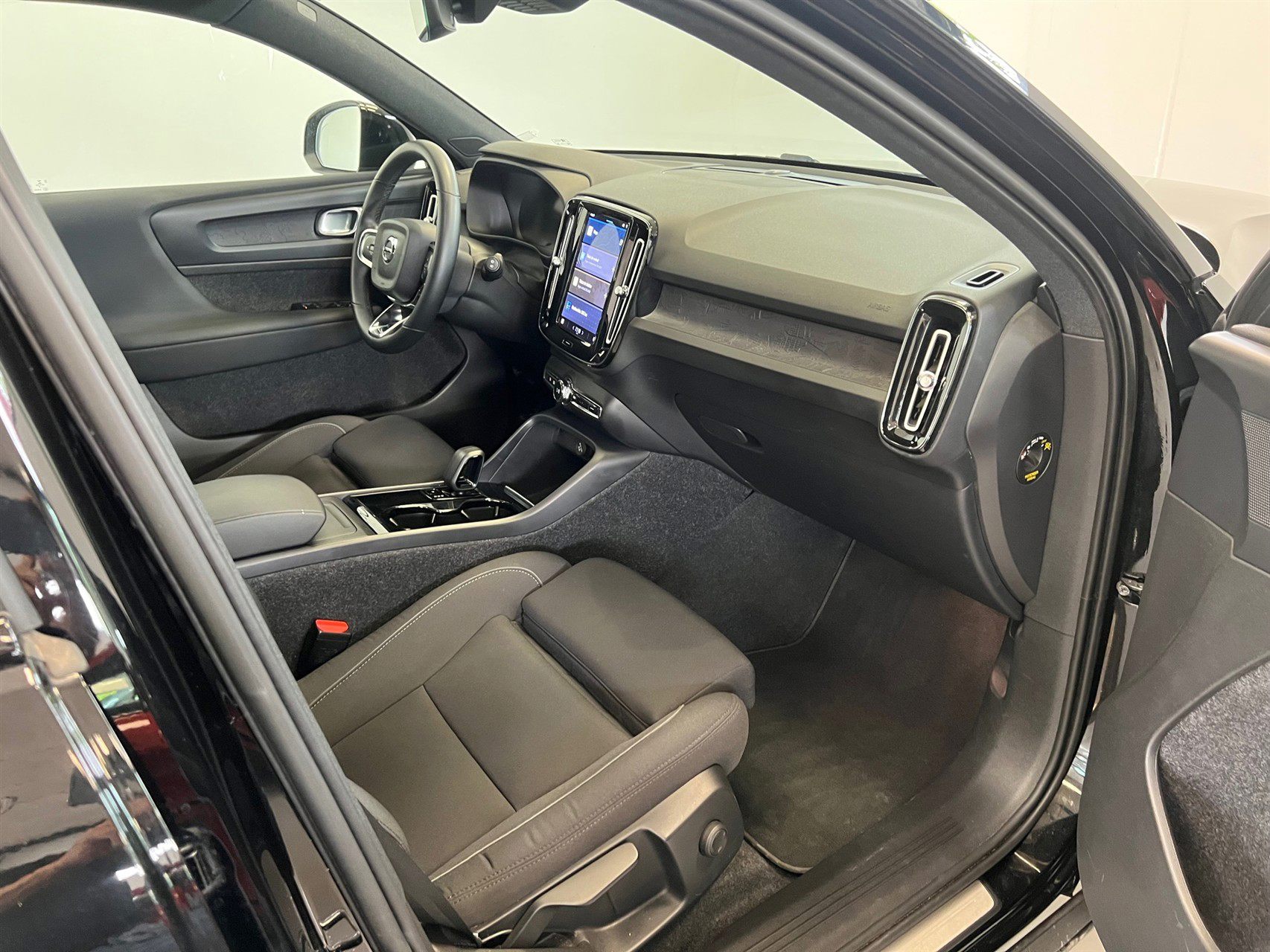 Billede af Volvo XC40 P8 Recharge Twin Plus AWD 408HK 5d Aut.