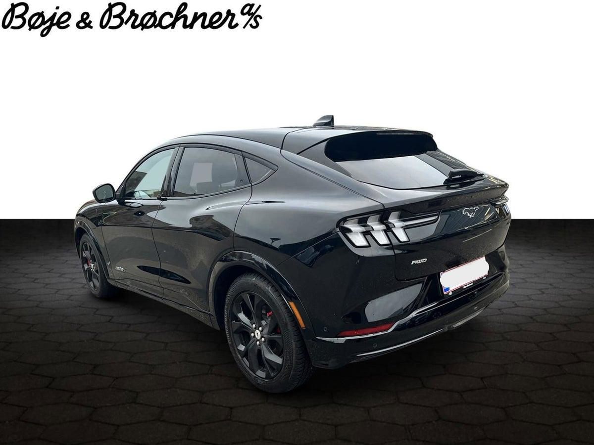 Billede af Ford Mustang Mach-E EL UR Premium AWD 351HK 5d Aut.
