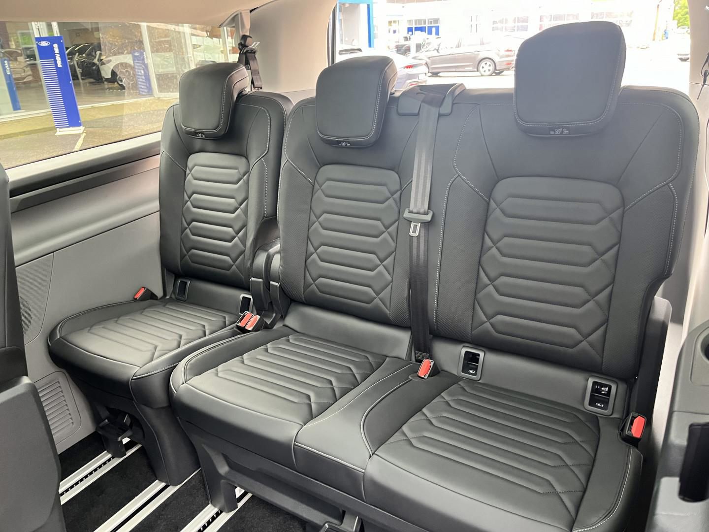 Billede af Ford Tourneo Custom 320 L2H1 2,0 EcoBlue Titanium 170HK 8g Aut.