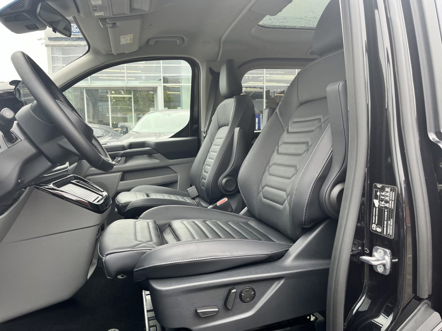 Billede af Ford Tourneo Custom 320 L2H1 2,0 EcoBlue Titanium 170HK 8g Aut.