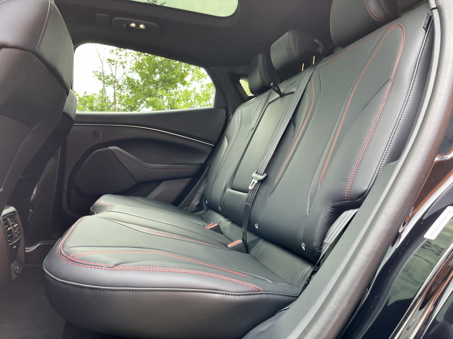 Billede af Ford Mustang Mach-E EL UR Premium AWD 351HK 5d Aut.