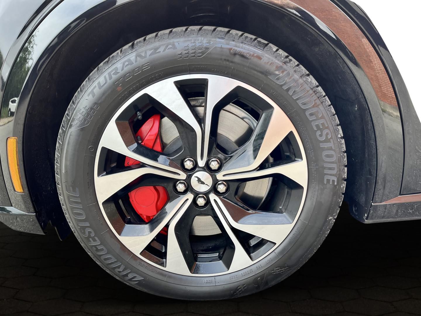 Billede af Ford Mustang Mach-E EL UR Premium AWD 351HK 5d Aut.