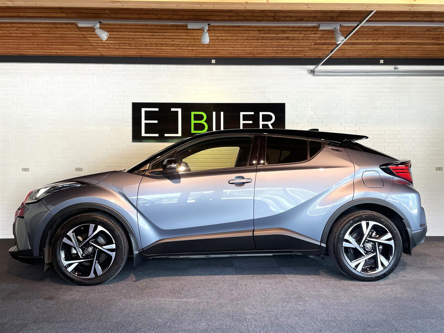 Billede af Toyota C-HR 1,8 Hybrid C-LUB Premium Multidrive S 122HK 5d Aut.