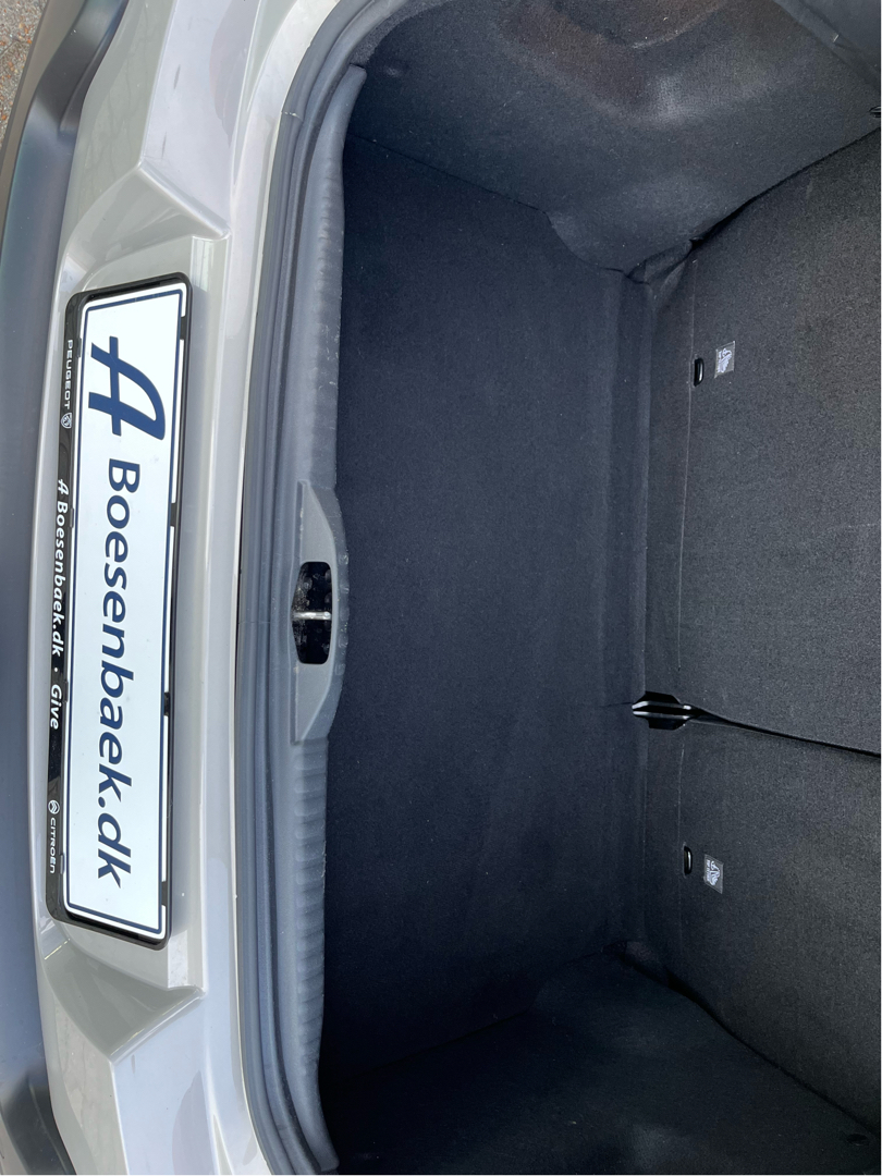Billede af Citroën C3 1,2 PureTech Shine Ltd. 83HK 5d
