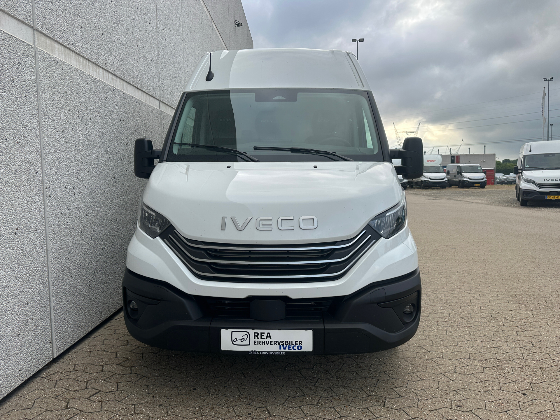 Billede af Iveco Daily 35C18 12m3 3,0 D Hi-Matic 180HK Van 8g Aut.