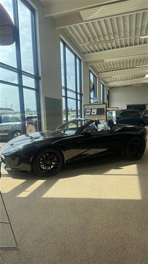 Jaguar F-type 5,0 S/C V8 R AWD 550HK Cabr. 8g Aut.