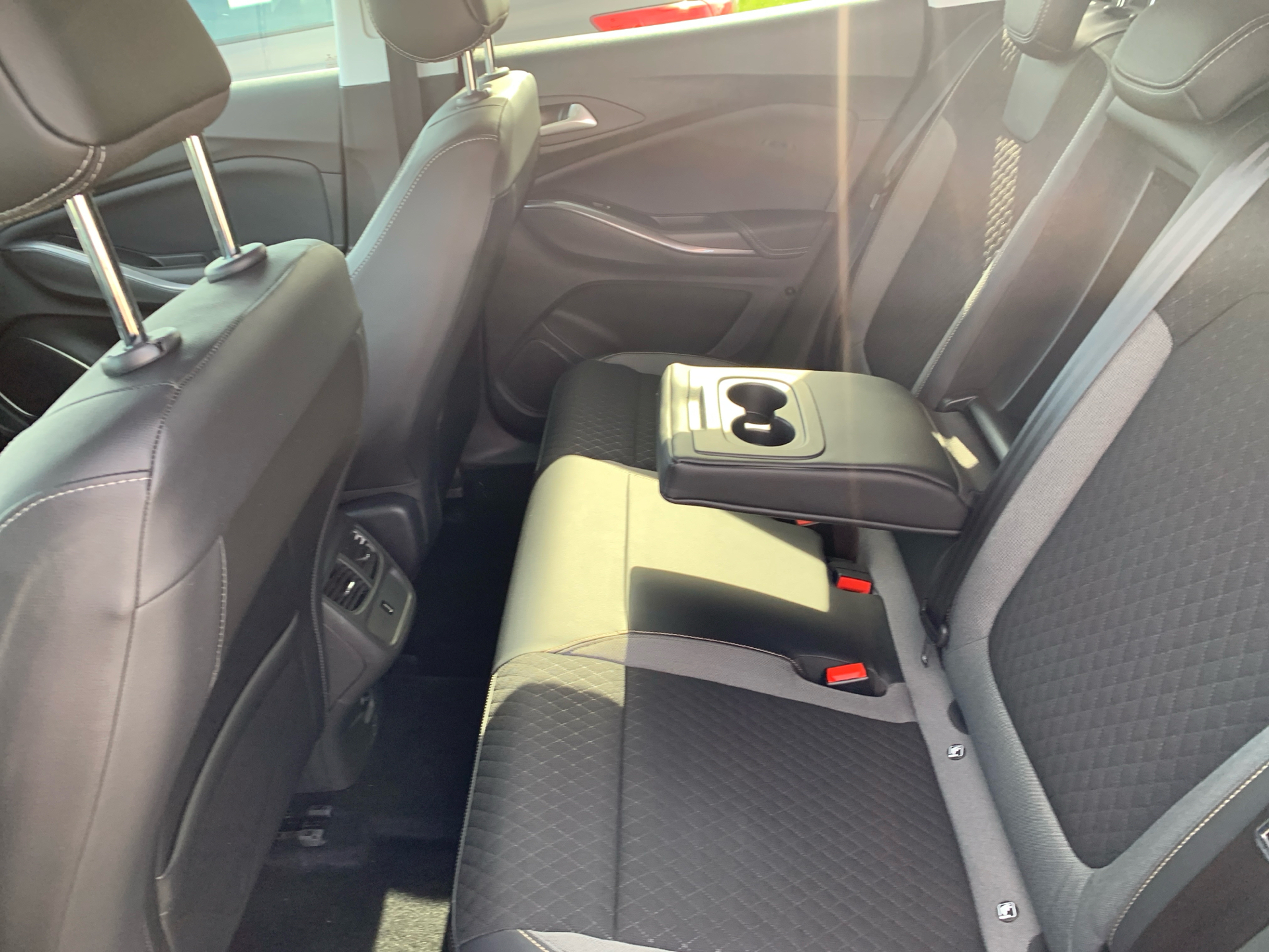 Billede af Opel Grandland X 1,6 PHEV  Plugin-hybrid Ultimate 225HK 5d 8g Aut.
