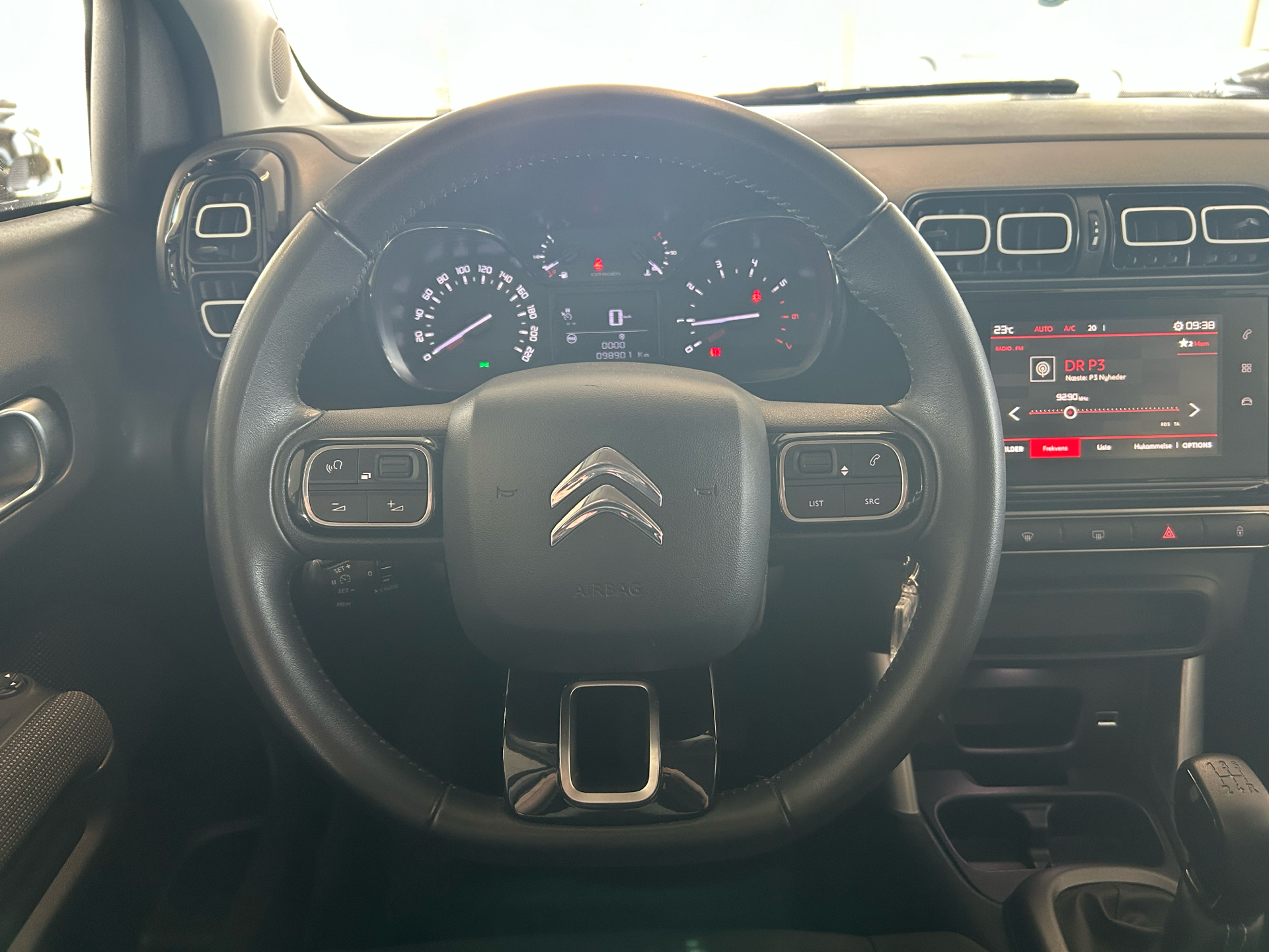 Billede af Citroën C3 Aircross 1,6 Blue HDi Iconic start/stop 100HK 5d