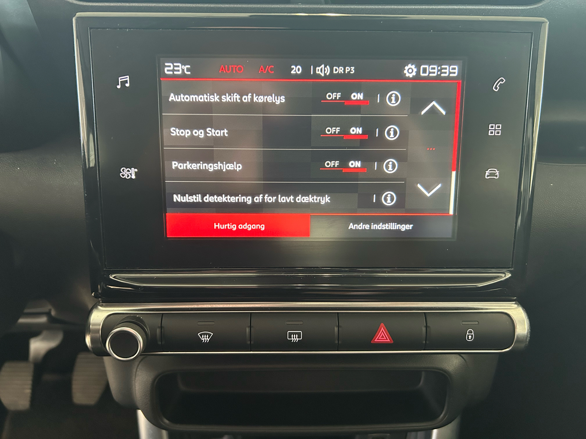 Billede af Citroën C3 Aircross 1,6 Blue HDi Iconic start/stop 100HK 5d