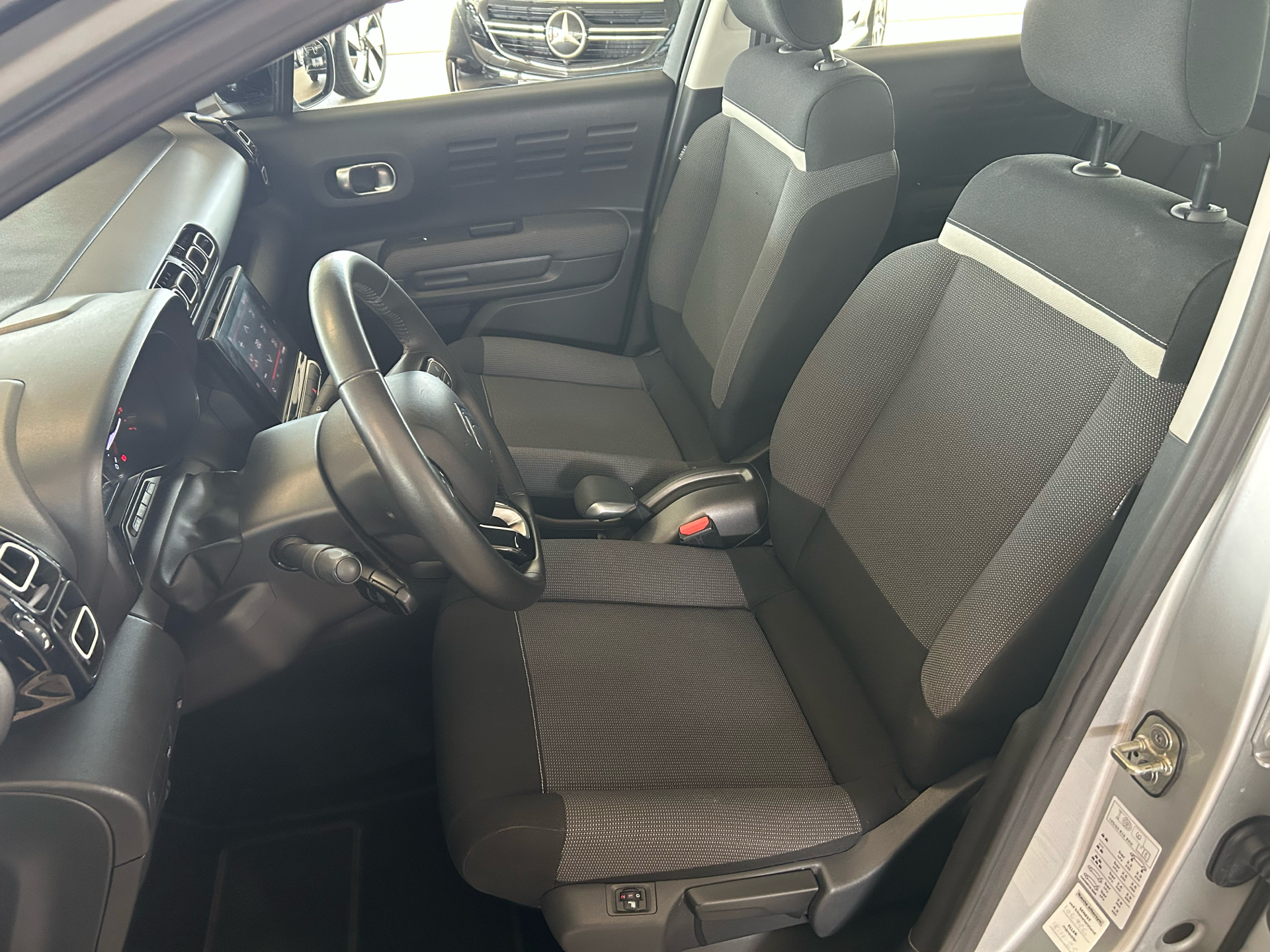Billede af Citroën C3 Aircross 1,6 Blue HDi Iconic start/stop 100HK 5d