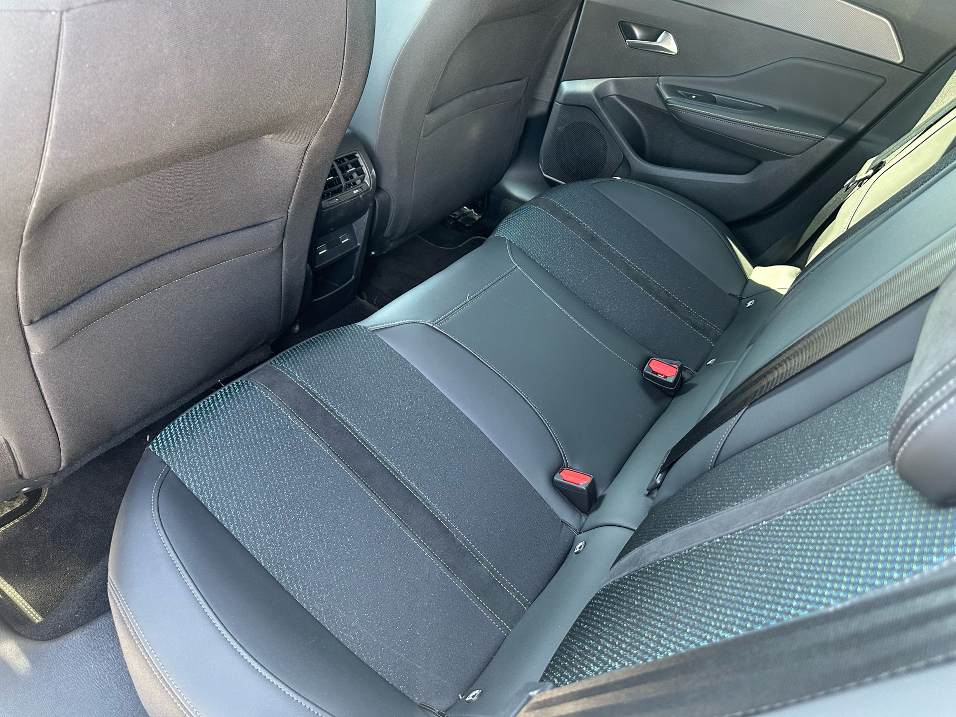 Billede af Peugeot e-308 EL First Edition 156HK 5d Aut.