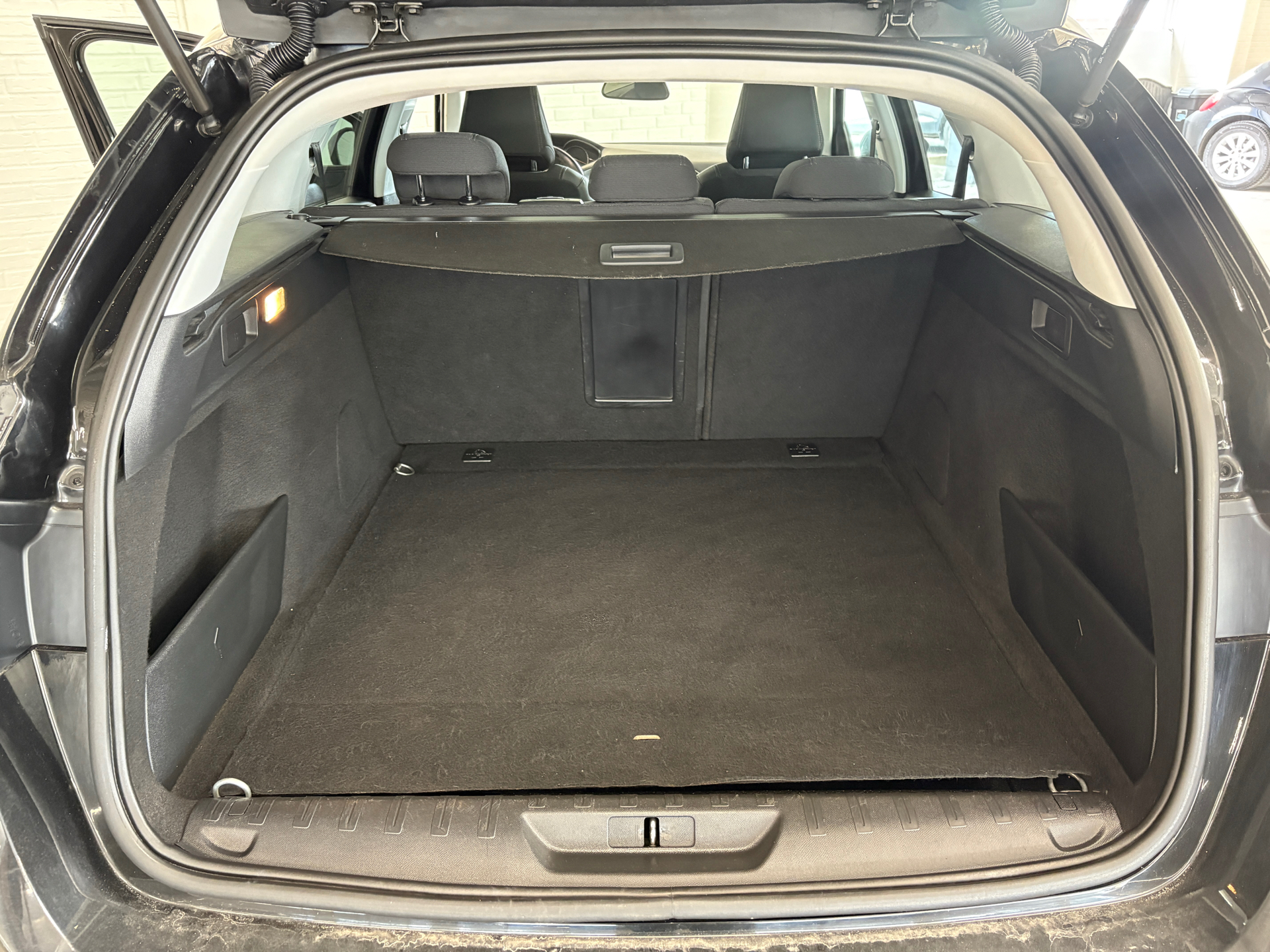 Billede af Peugeot 308 SW 1,6 BlueHDi Allure Sky 120HK Stc 6g