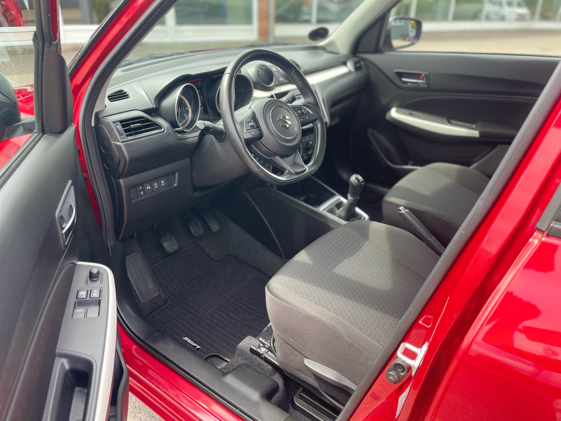 Billede af Suzuki Swift 1,2 Dualjet  Mild hybrid Action AEB 83HK 5d